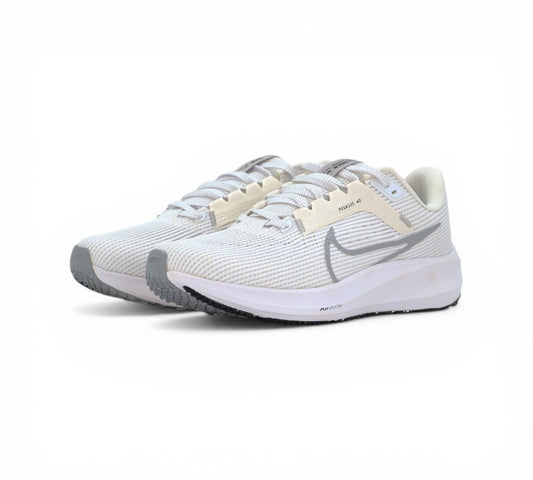 Nike Air Zoom Pegasus 40 White