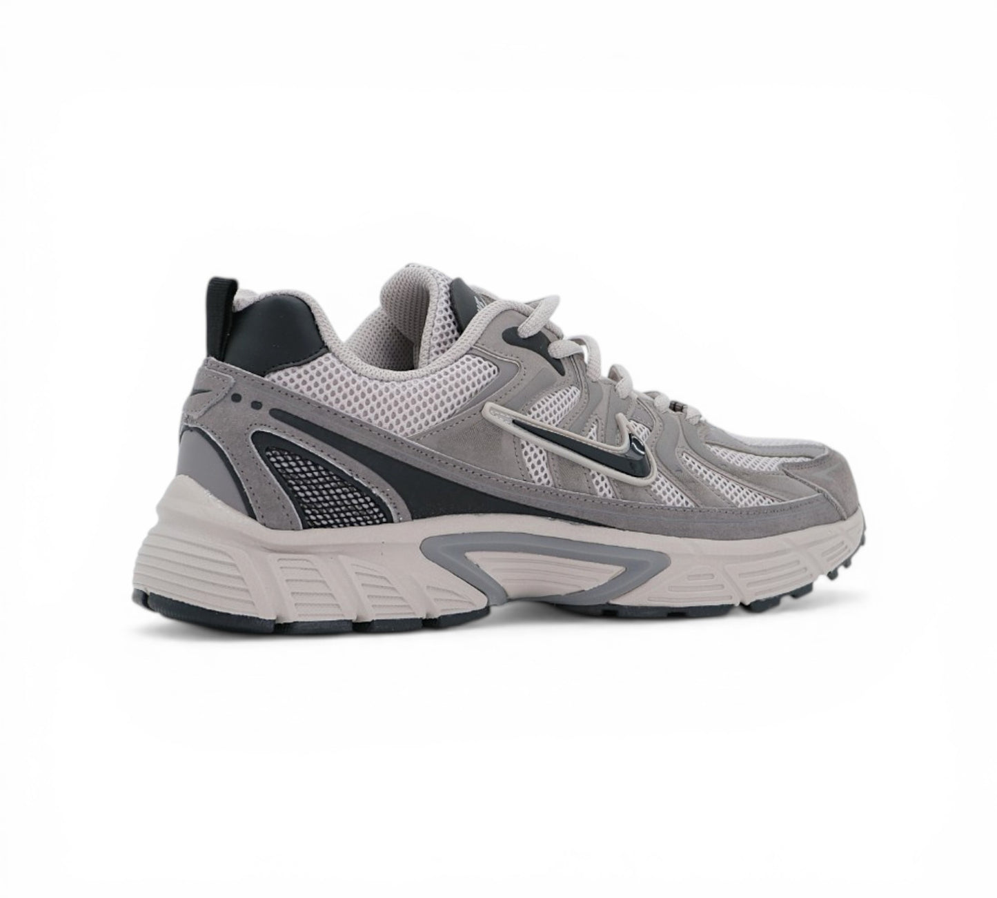 Кроссовки Nike V2K Run серые, вид сбоку