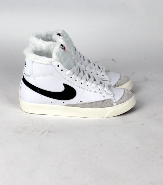 Кроссовки Blazer Mid 77 Vintage White Black Fur - Luxe