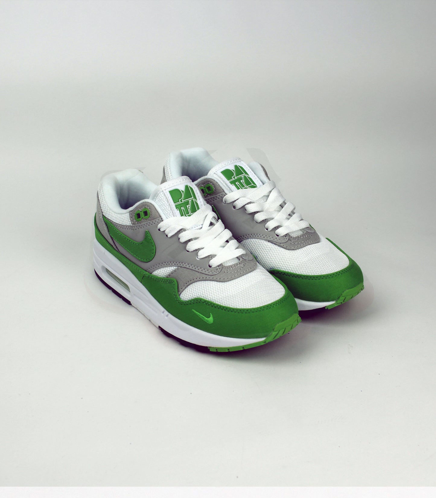 Кроссовки Air Max 1 Patta Lucky Green  - Luxe