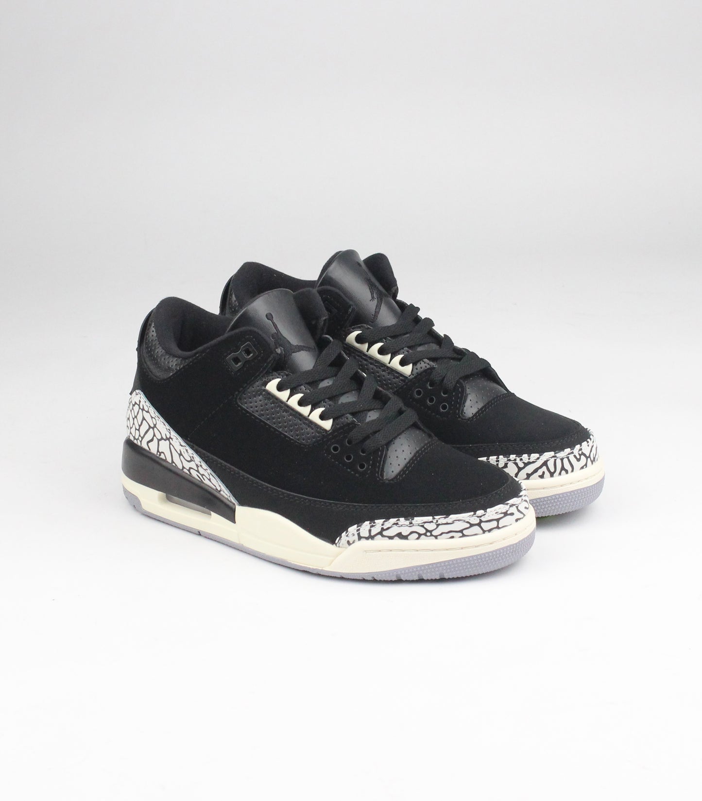 Кроссовки Air Jordan 3 Retro 'Off Noir' - Luxe