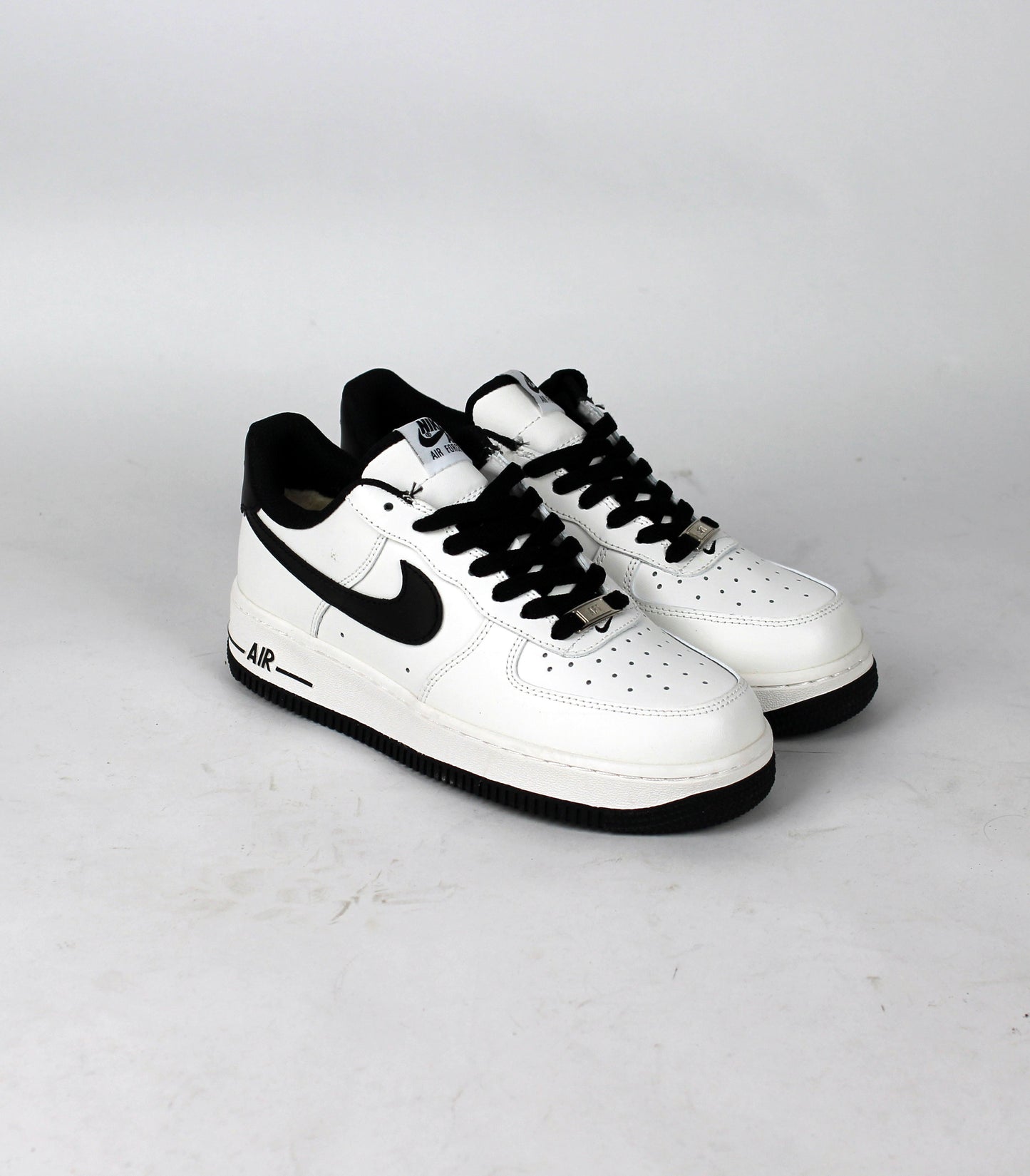 Кроссовки Air Force 1 Low White Black Laces Fur - Premium