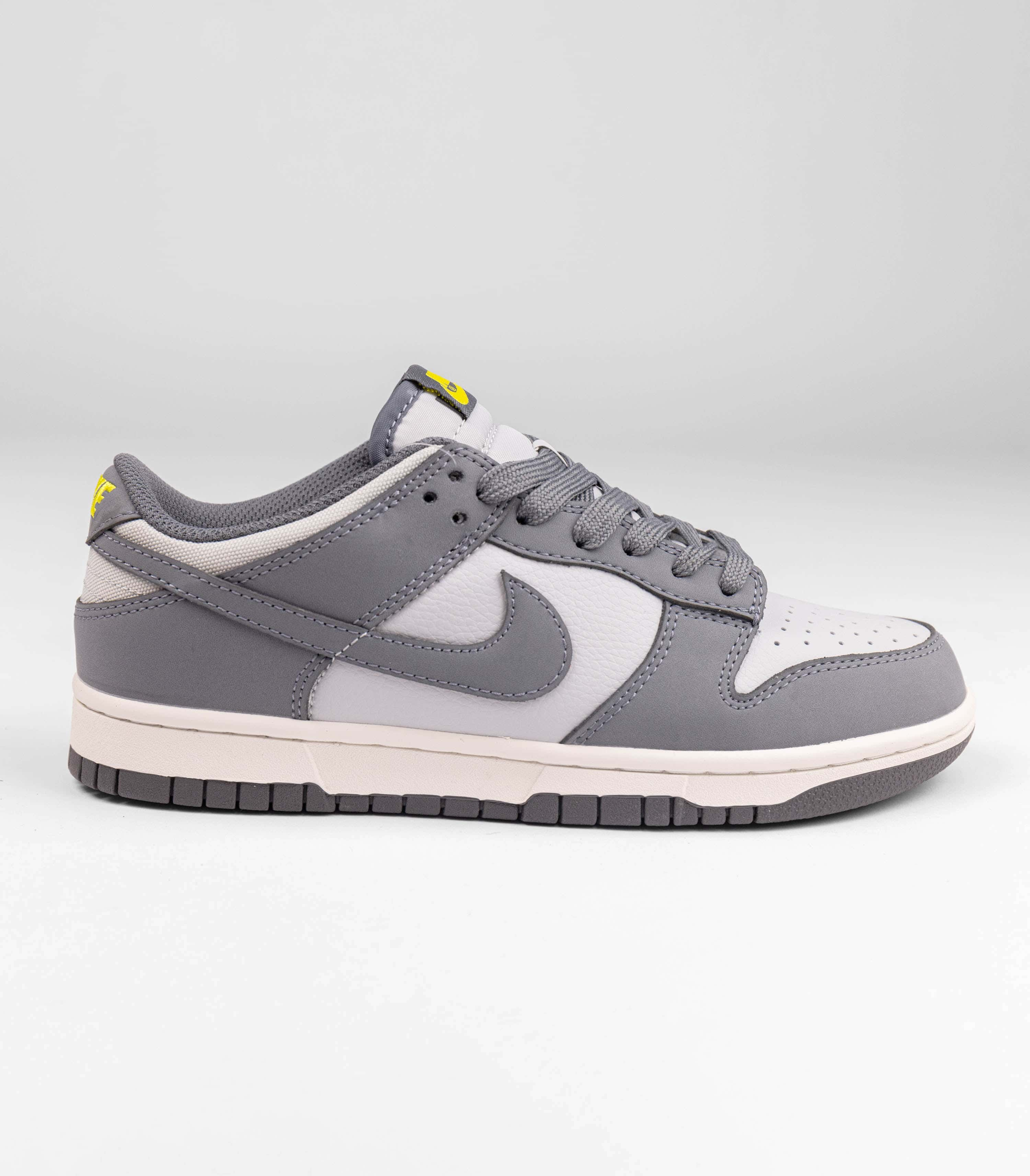 Nike Dunk Low deals NN Smoke Grey