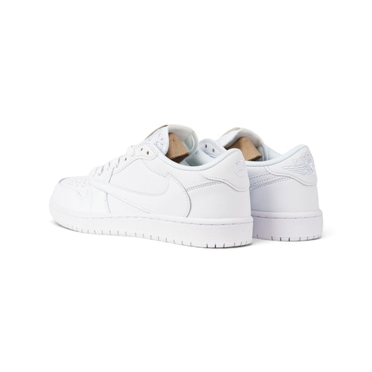 Nike Air Jordan 1 Low белые кроссовки — пара, вид сзади | GAMEOVERSHOP