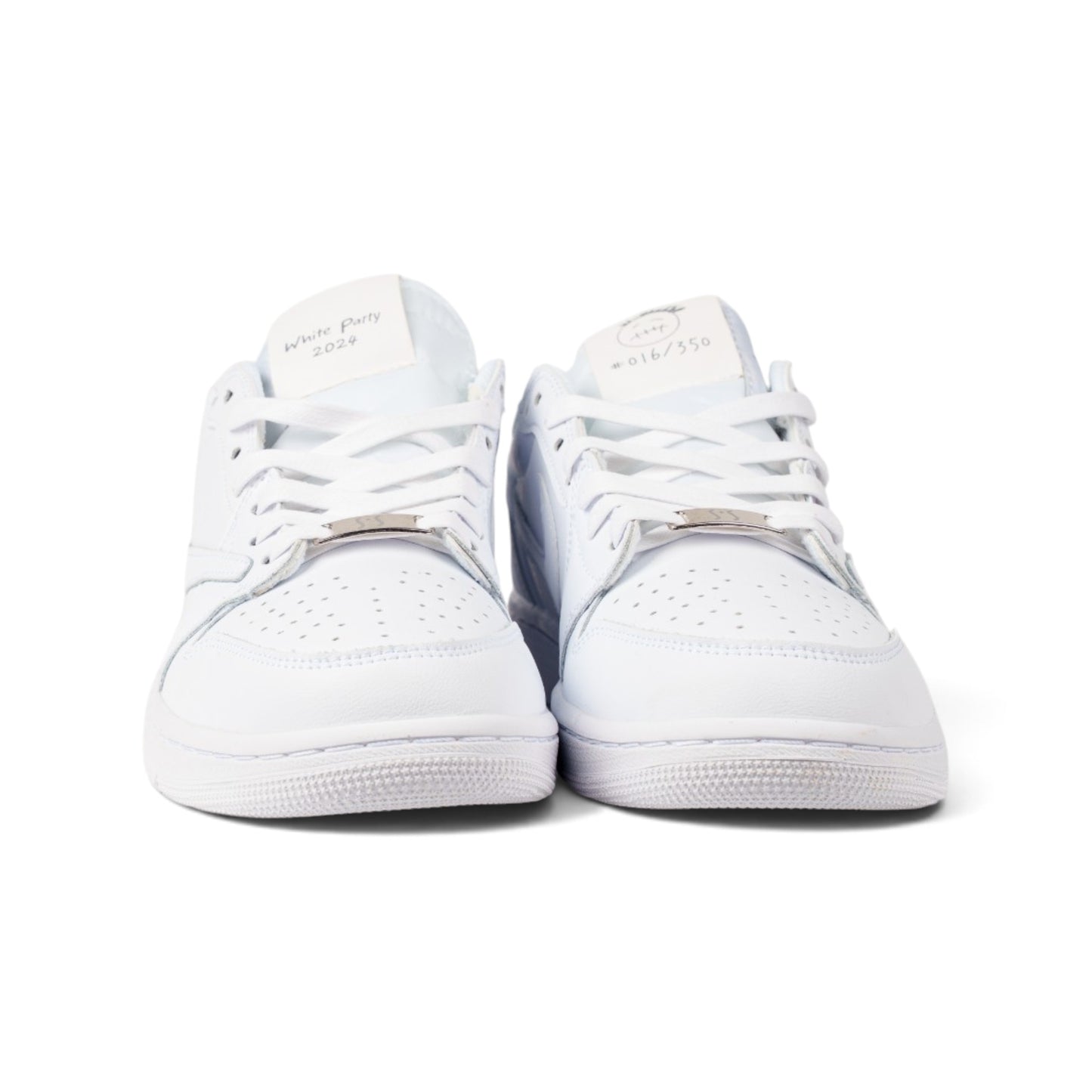 Nike Air Jordan 1 Low белые кроссовки — вид спереди | GAMEOVERSHOP