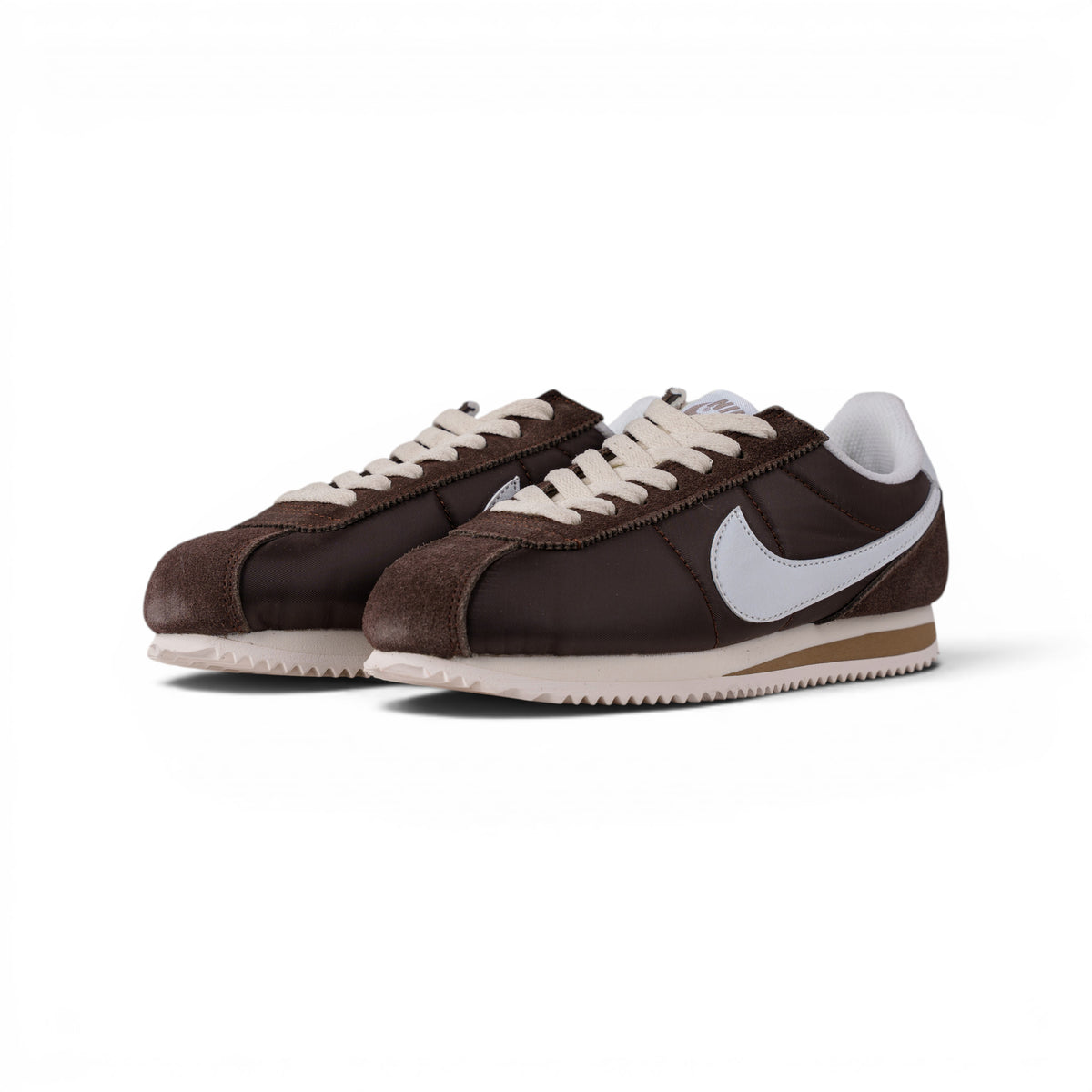 Nike Cortez коричневые кроссовки — пара, вид спереди сбоку | GAMEOVERSHOP