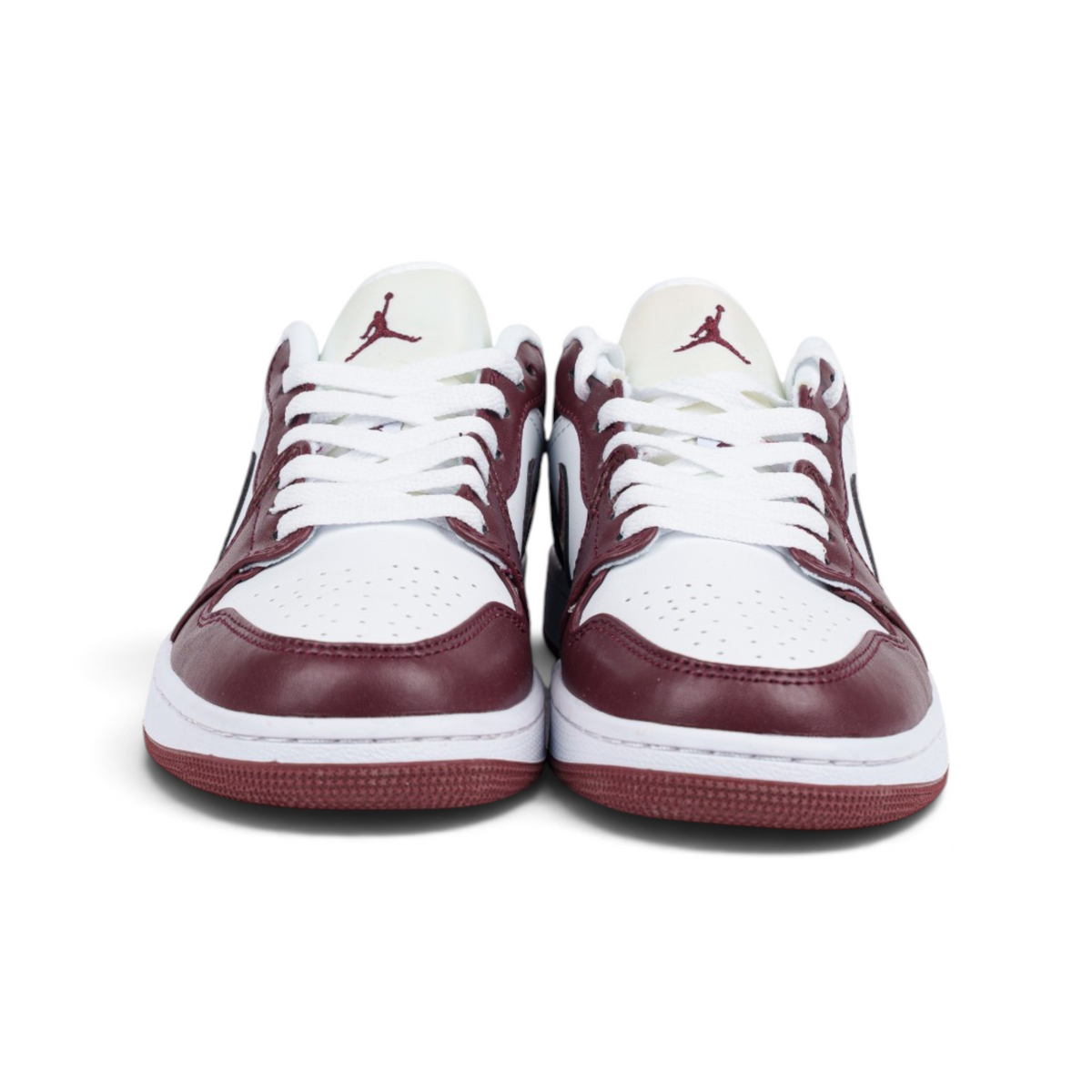 Nike Air Jordan 1 Low Team Red бордово-белые кроссовки — вид спереди | GAMEOVERSHOP
