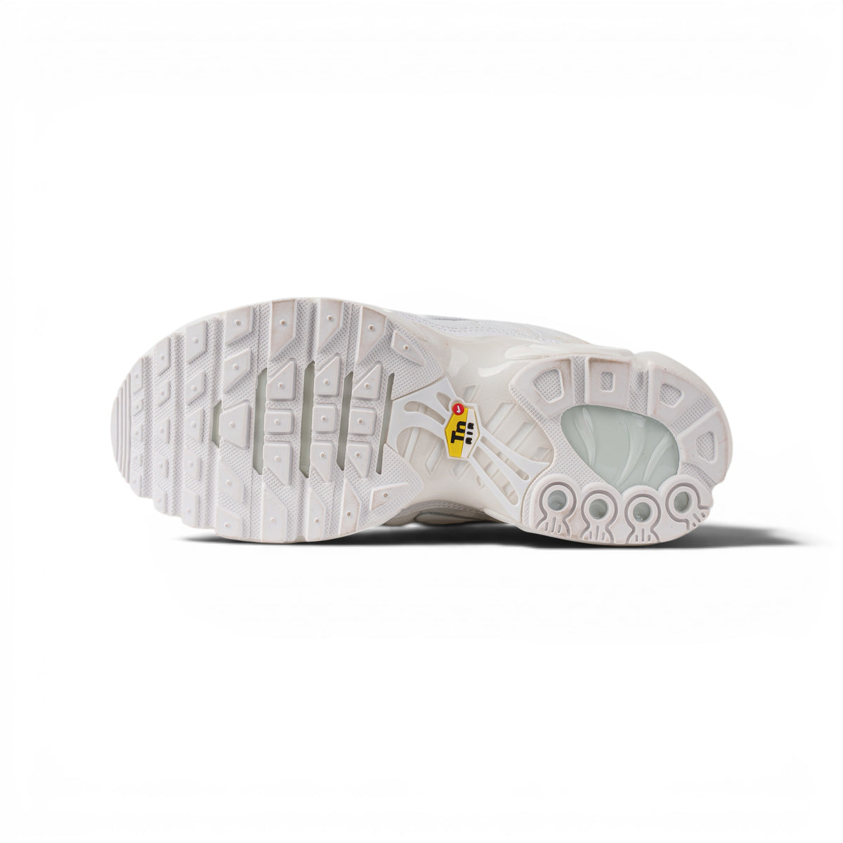 Nike Air Max Plus белые кроссовки — подошва | GAMEOVERSHOP