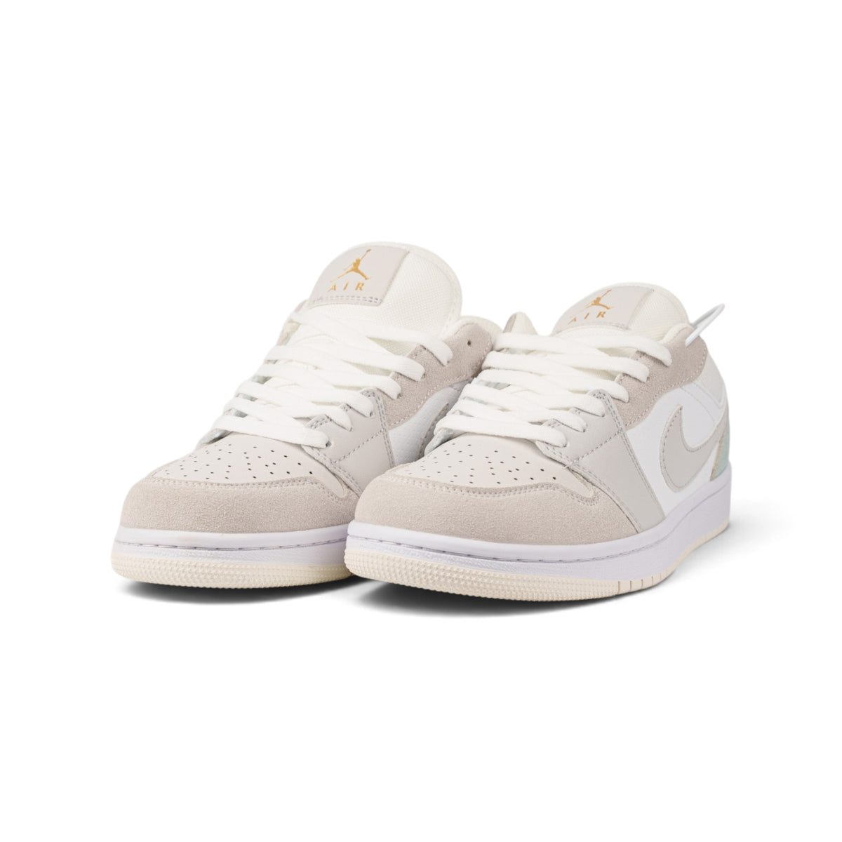 Nike Air Jordan серые кроссовки — пара, вид спереди сбоку | GAMEOVERSHOP