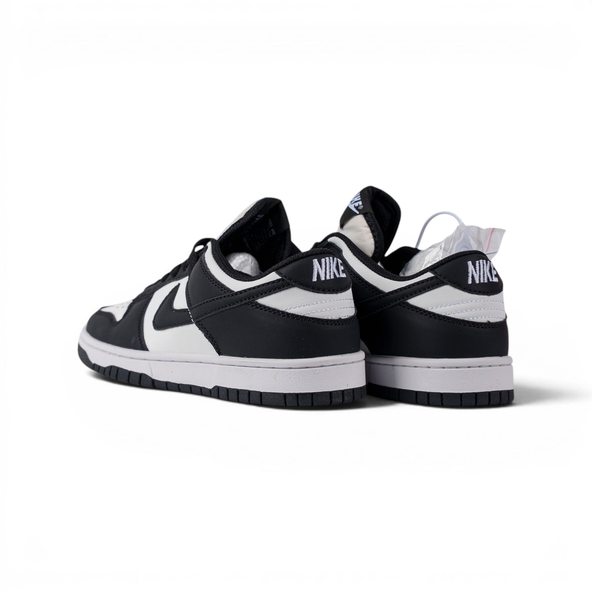 Nike Dunk, чёрно-белый, кроссовки — пара, вид сзади | GAMEOVERSHOP
