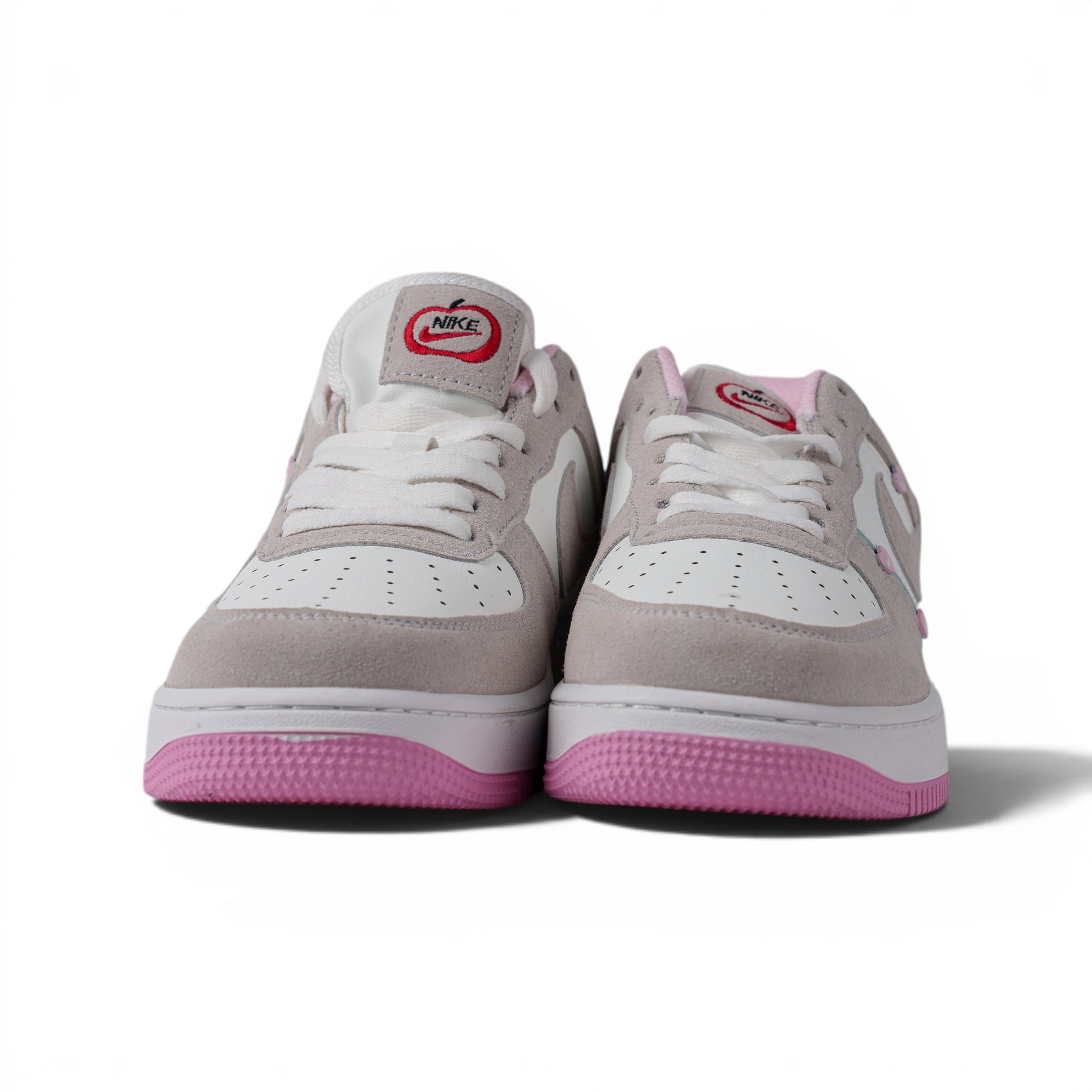 Nike Air Force 1 Low серо-розовые кроссовки — вид спереди | GAMEOVERSHOP