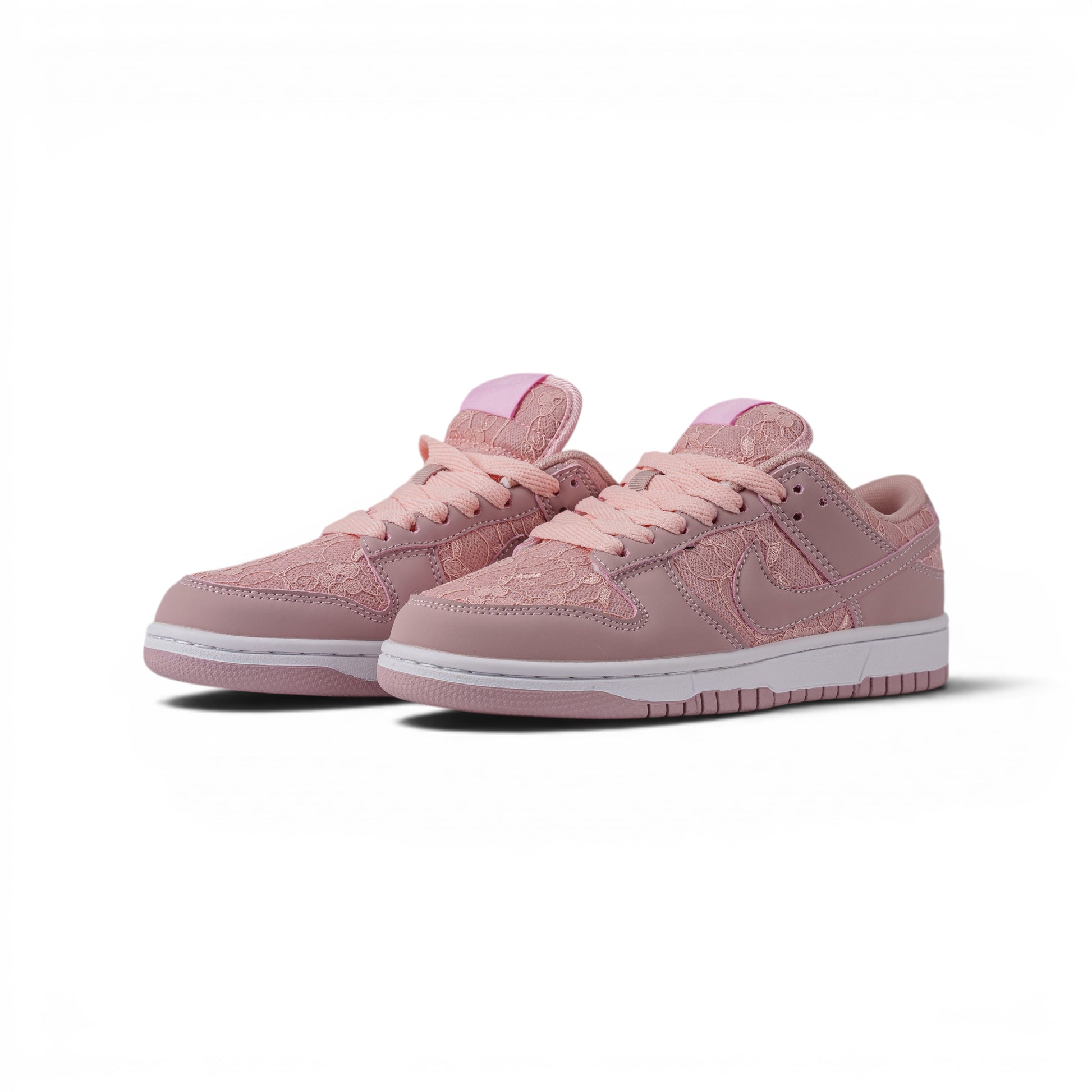 Nike Dunk, розовый, кроссовки — пара, вид спереди | GAMEOVERSHOP