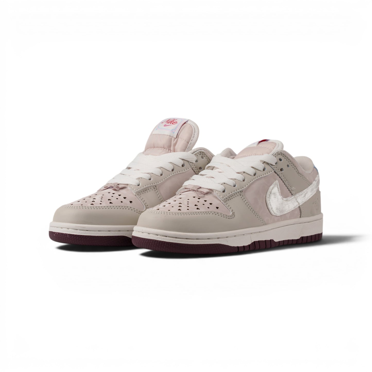 Nike Dunk, бежевый, кроссовки — пара, вид спереди | GAMEOVERSHOP