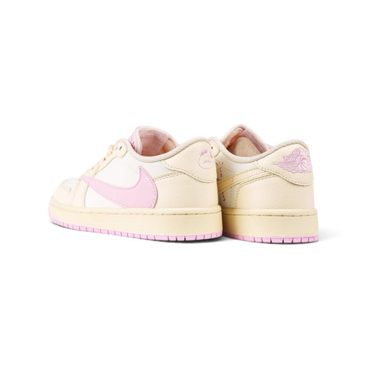 Nike Air Jordan 1 бежево-розовые кроссовки — пара, вид сзади | GAMEOVERSHOP
