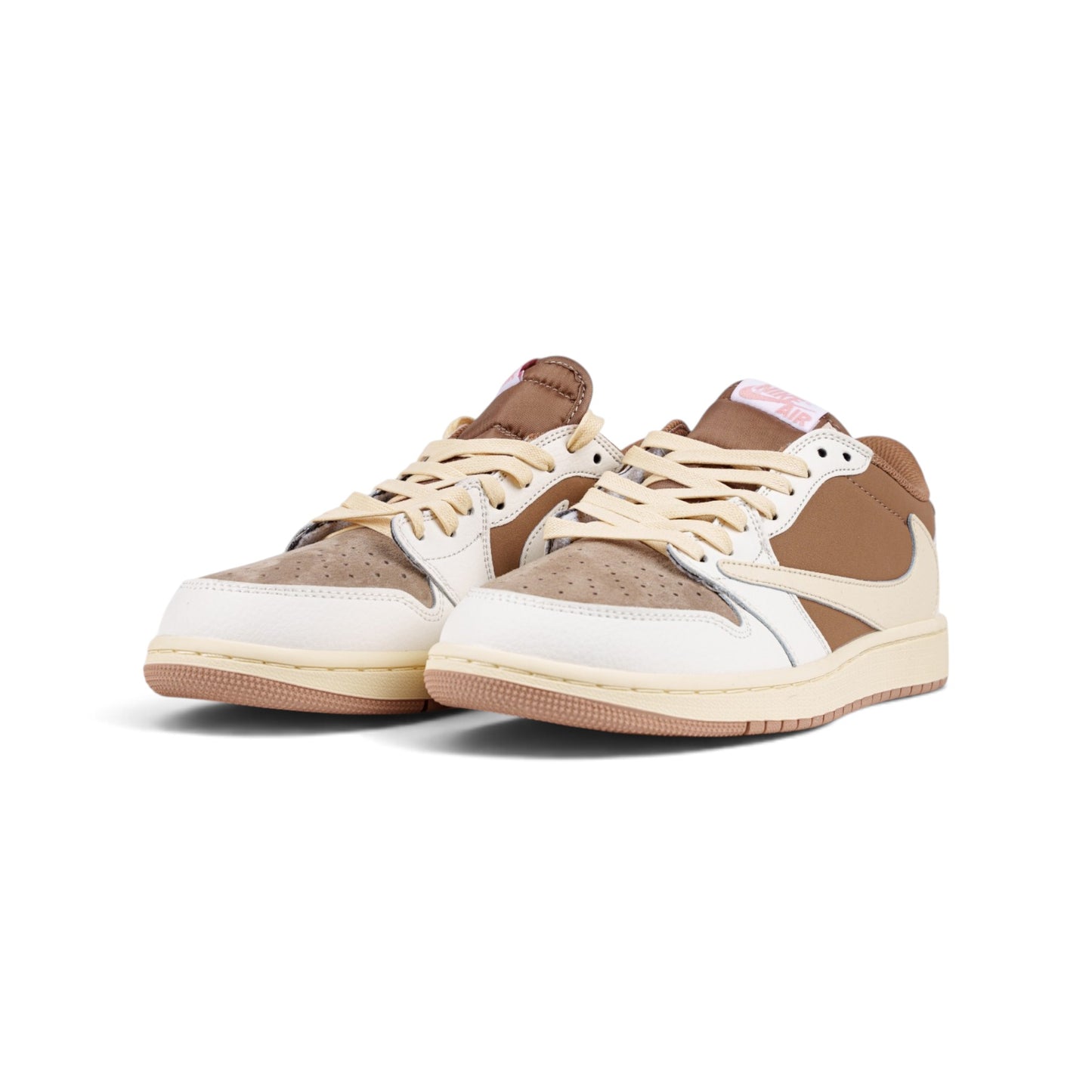 Nike Air Jordan 1 коричневые кроссовки — пара, вид спереди сбоку | GAMEOVERSHOP