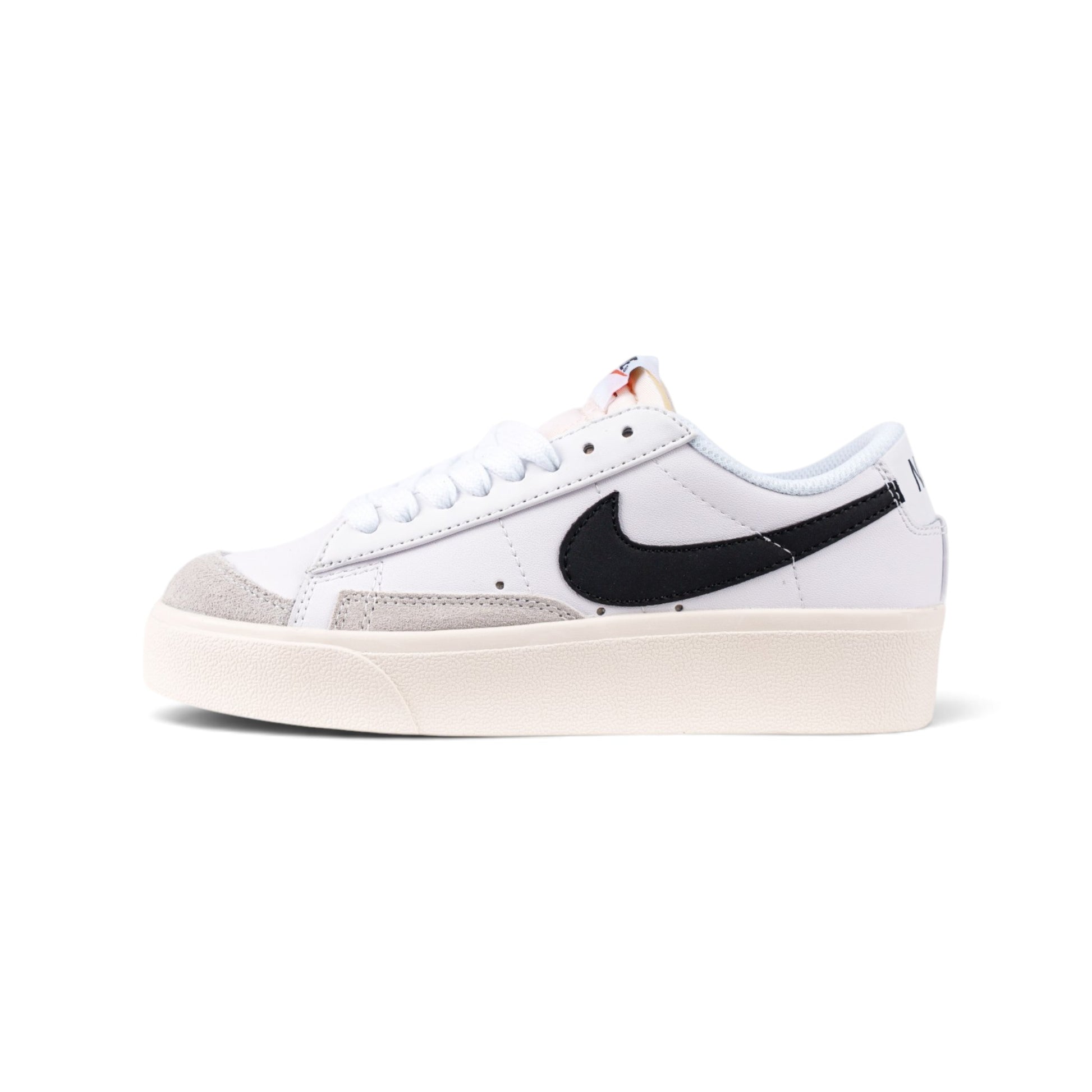 Nike Blazer Low Platform белые кеды — вид сбоку | GAMEOVERSHOP