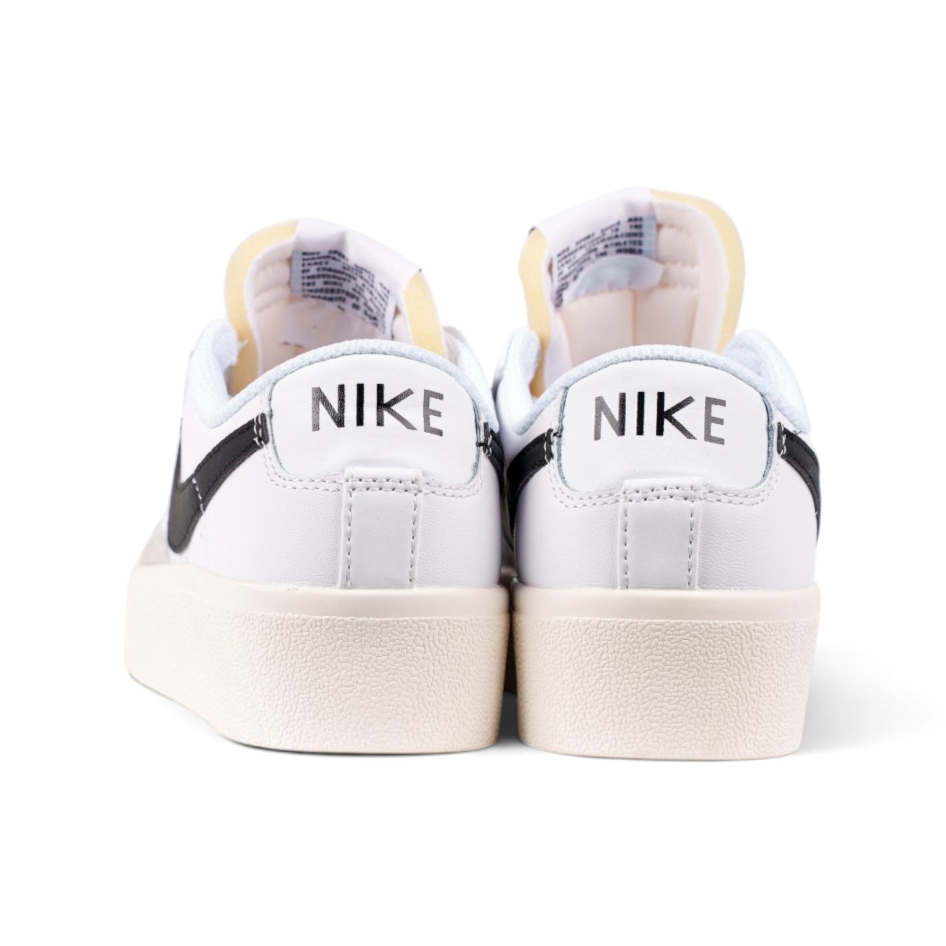 Nike Blazer Low Platform белые кеды — вид сзади | GAMEOVERSHOP