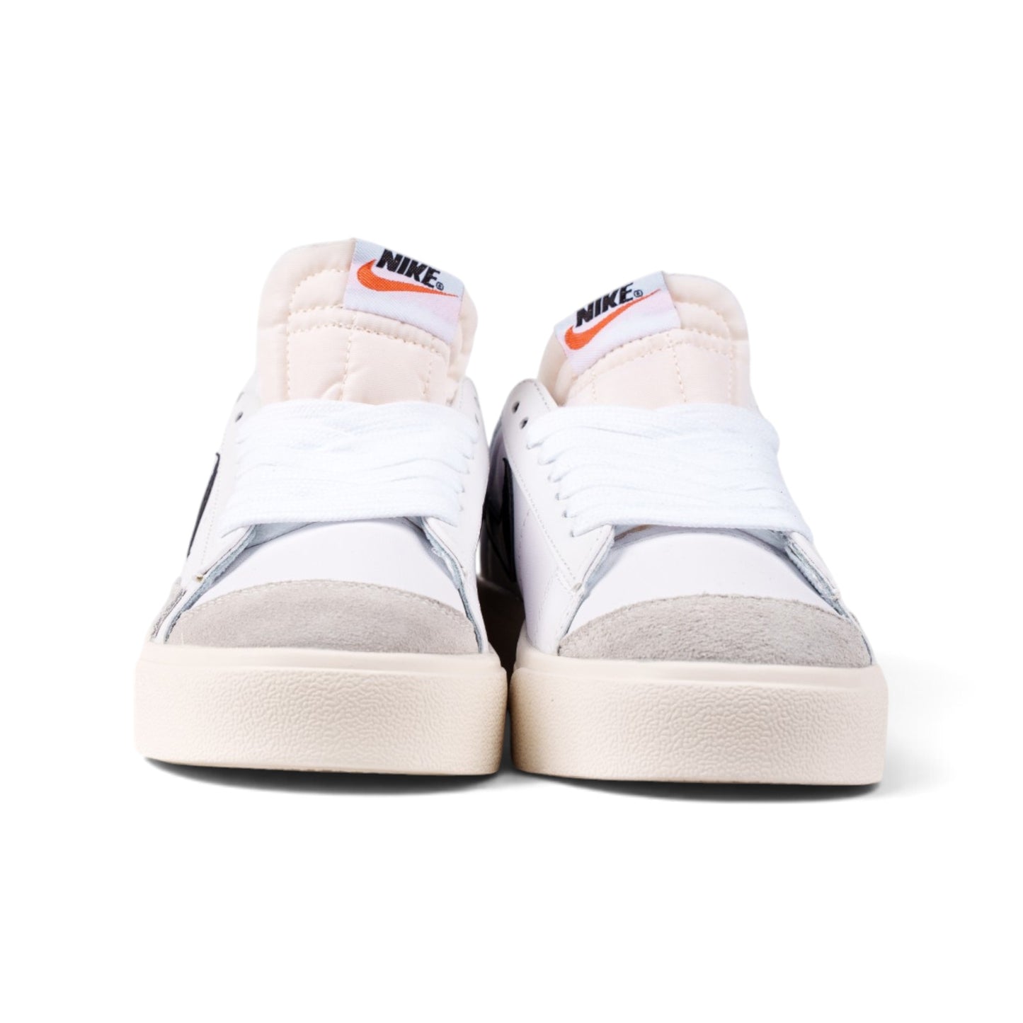 Nike Blazer Low Platform белые кеды — вид спереди | GAMEOVERSHOP