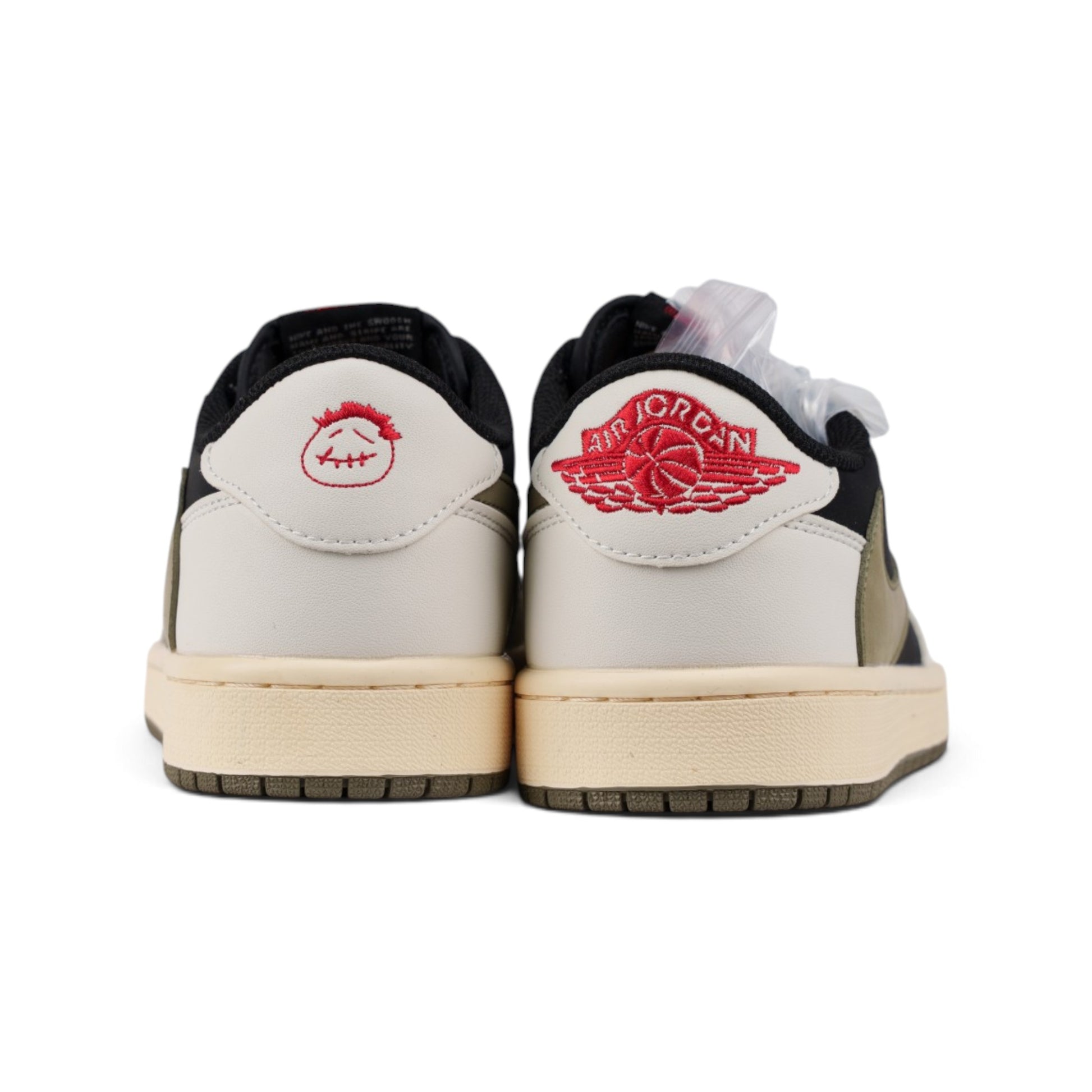 Nike Air Jordan 1 чёрно-оливковые кроссовки — пара, вид сзади прямо | GAMEOVERSHOP