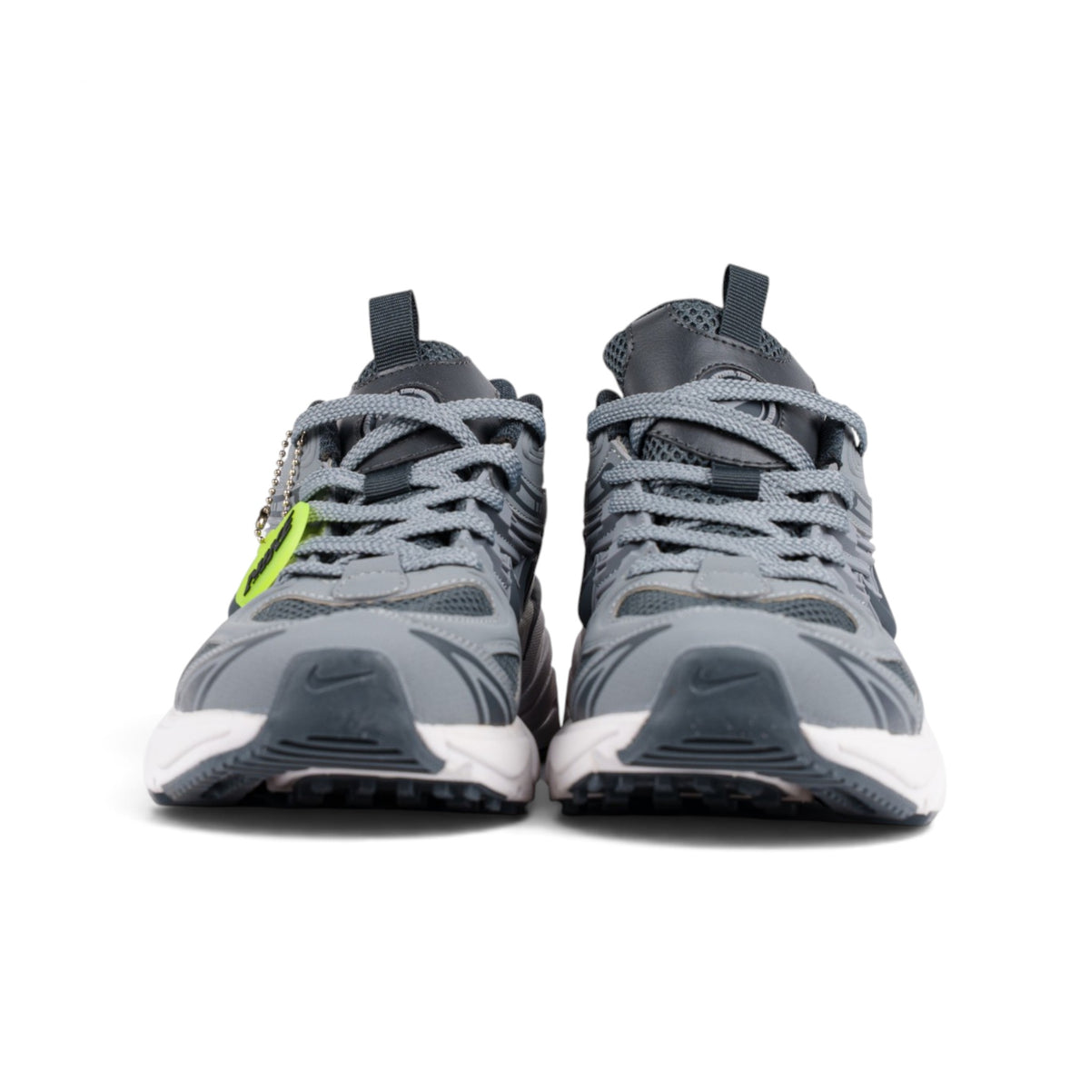 Nike Air Max серые кроссовки — вид спереди | GAMEOVERSHOP