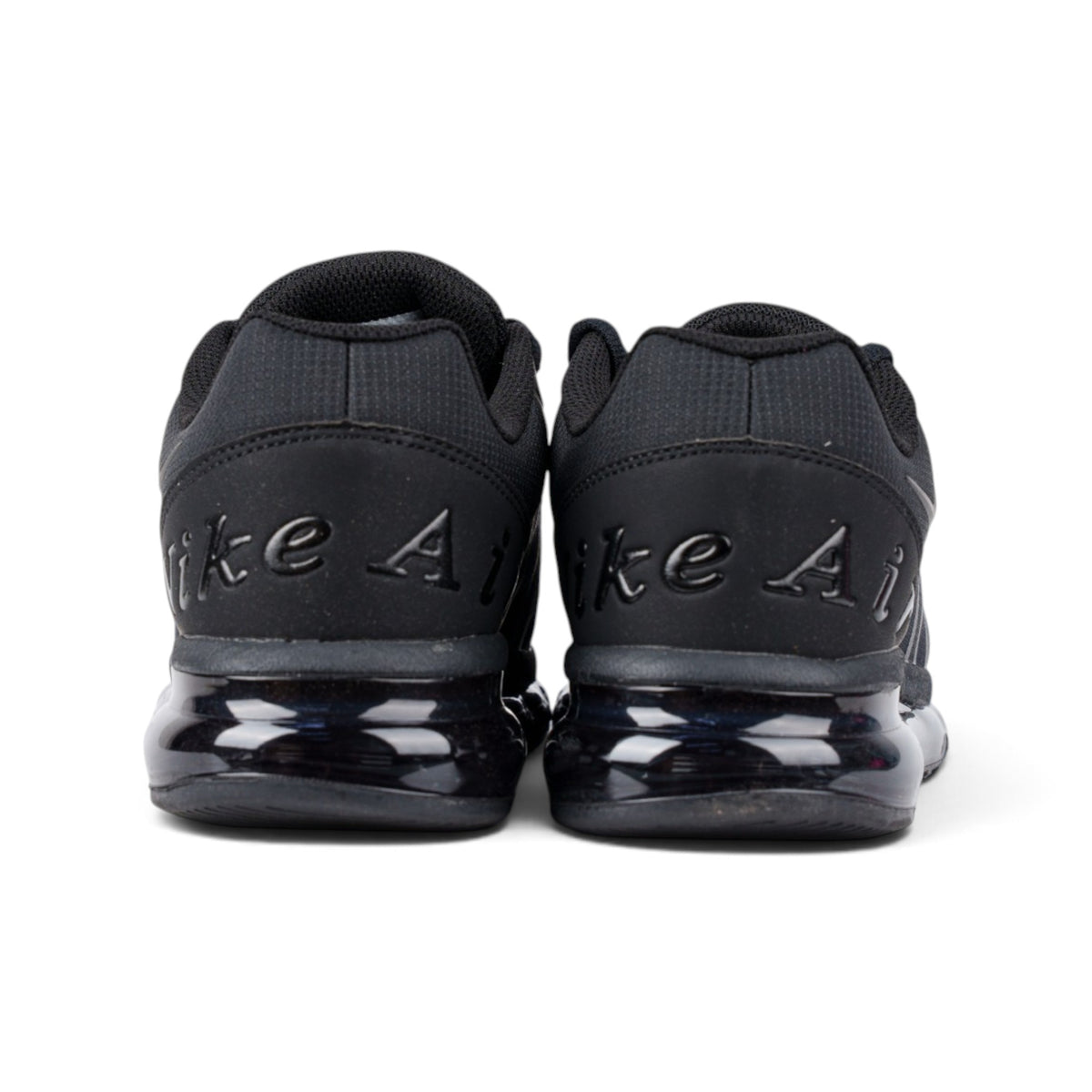 Nike Air Max 2015 чёрные кроссовки — вид сзади, логотип Nike Air | GAMEOVERSHOP