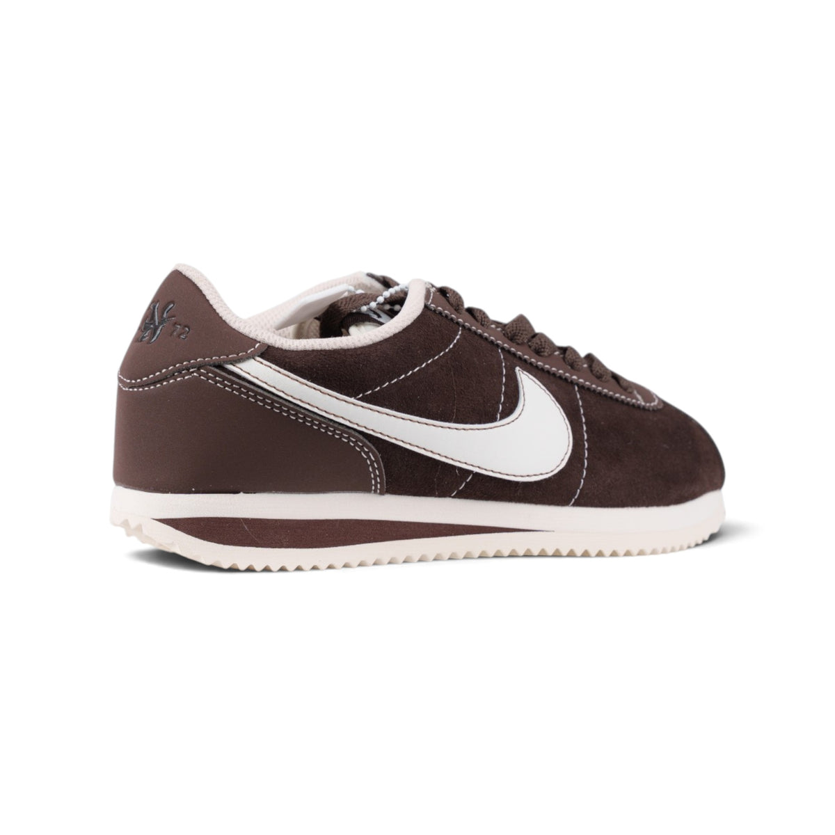 Nike Cortez коричневые замшевые кроссовки — вид сбоку под углом | GAMEOVERSHOP