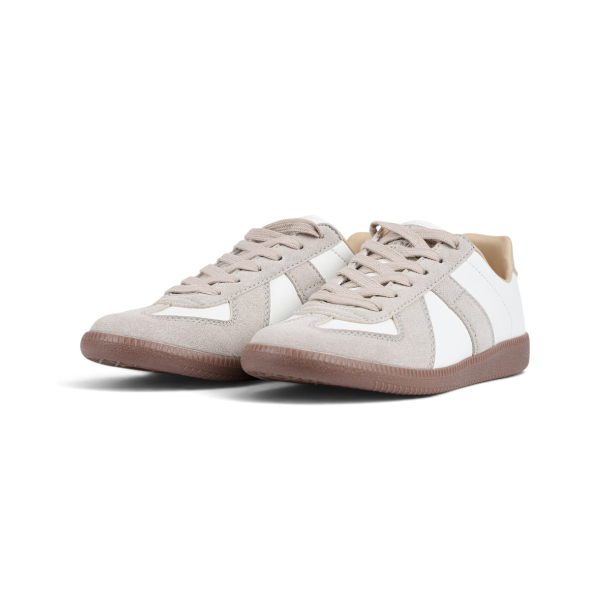 Maison Margiela GAT бело-серые кроссовки — пара, вид спереди | GAMEOVERSHOP