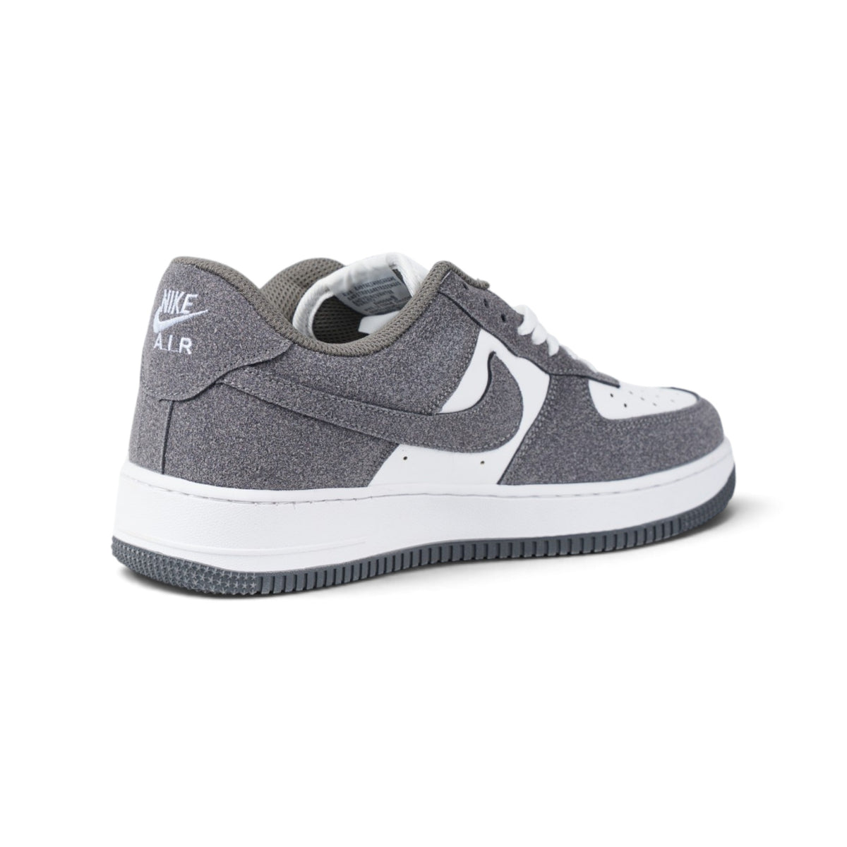 Nike Air Force 1 серые замшевые кроссовки — вид сзади сбоку | GAMEOVERSHOP