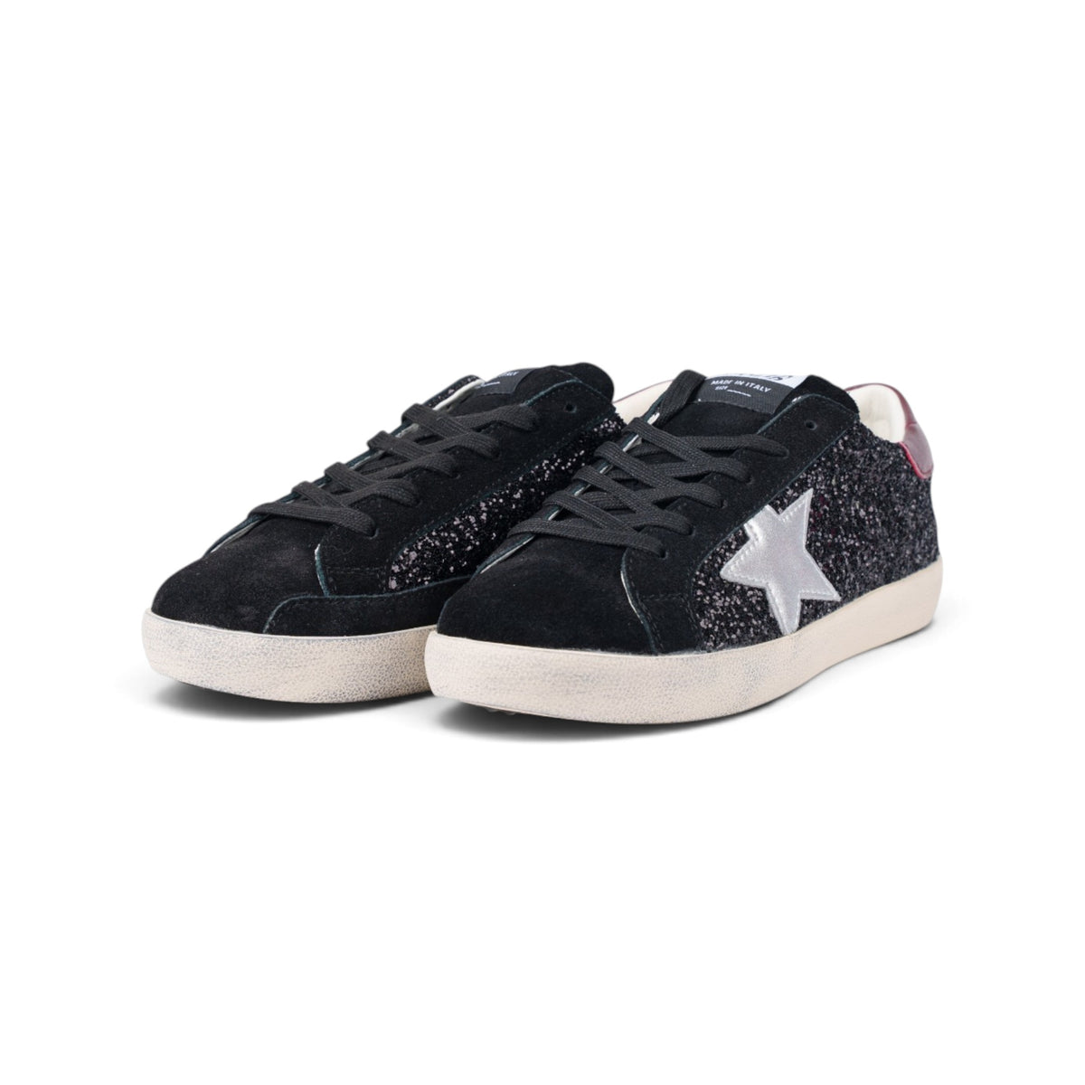 Golden Goose Superstar чёрные кроссовки с глиттером — пара, вид спереди сбоку | GAMEOVERSHOP