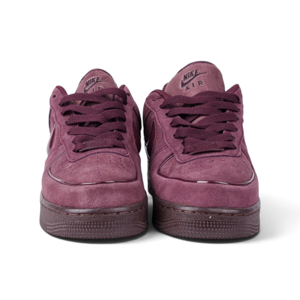 Nike Air Force 1 Low бордовые замшевые кроссовки — вид спереди | GAMEOVERSHOP