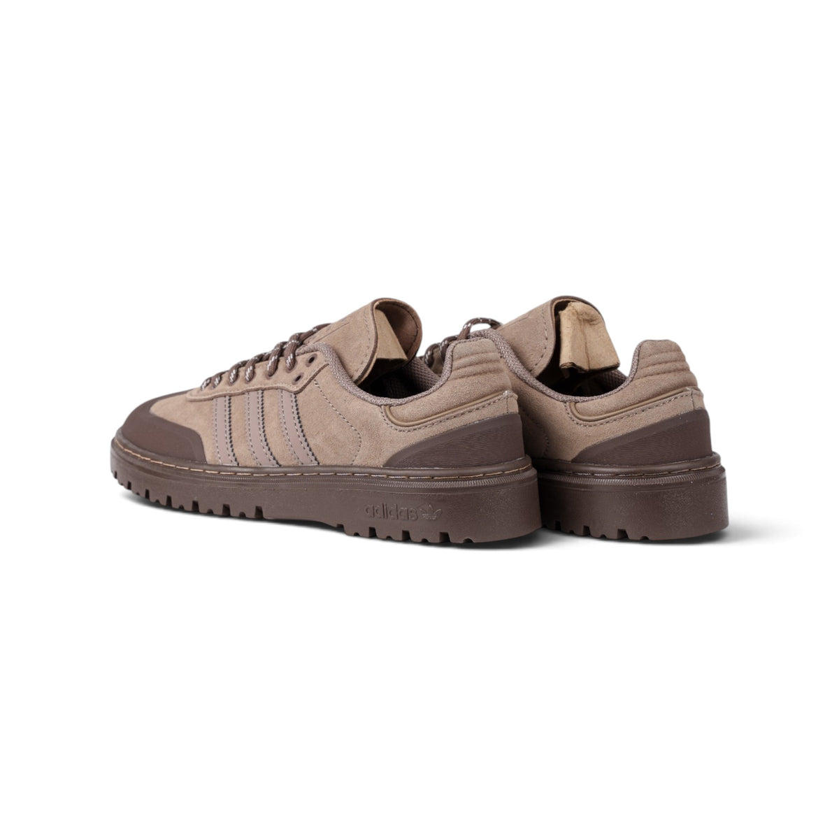 Adidas Samba бежевые (тауп) кроссовки — пара, вид сзади сбоку | GAMEOVERSHOP