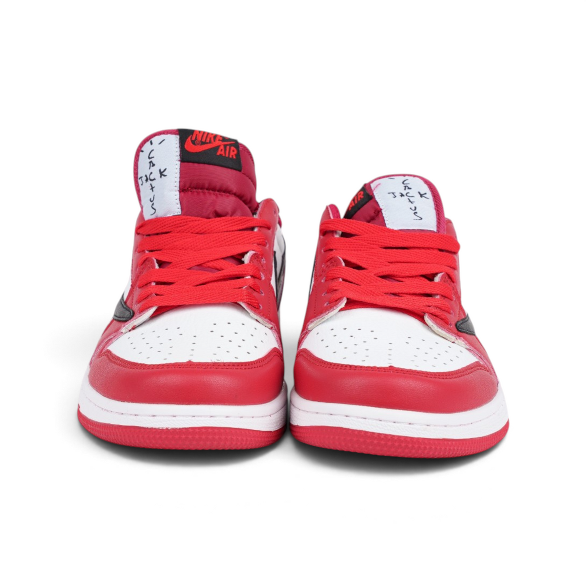 Nike Air Jordan 1 Low Travis Scott красно-белые кроссовки — вид спереди | GAMEOVERSHOP