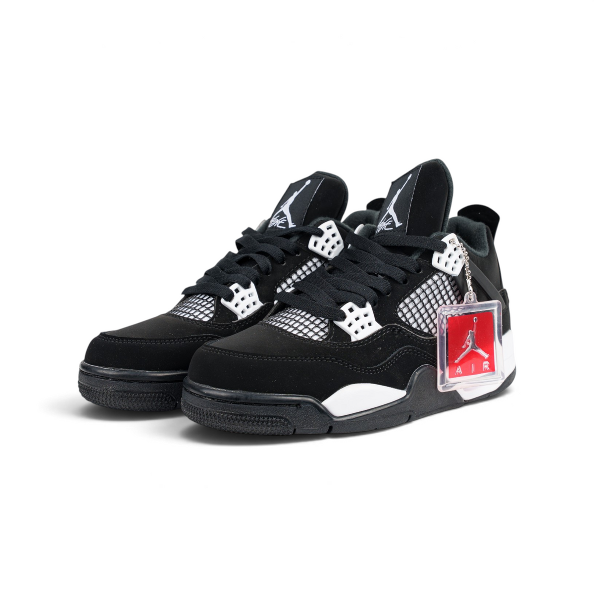 Nike Air Jordan 4 Retro Oreo Black White чёрные кроссовки — пара, вид спереди под углом | GAMEOVERSHOP