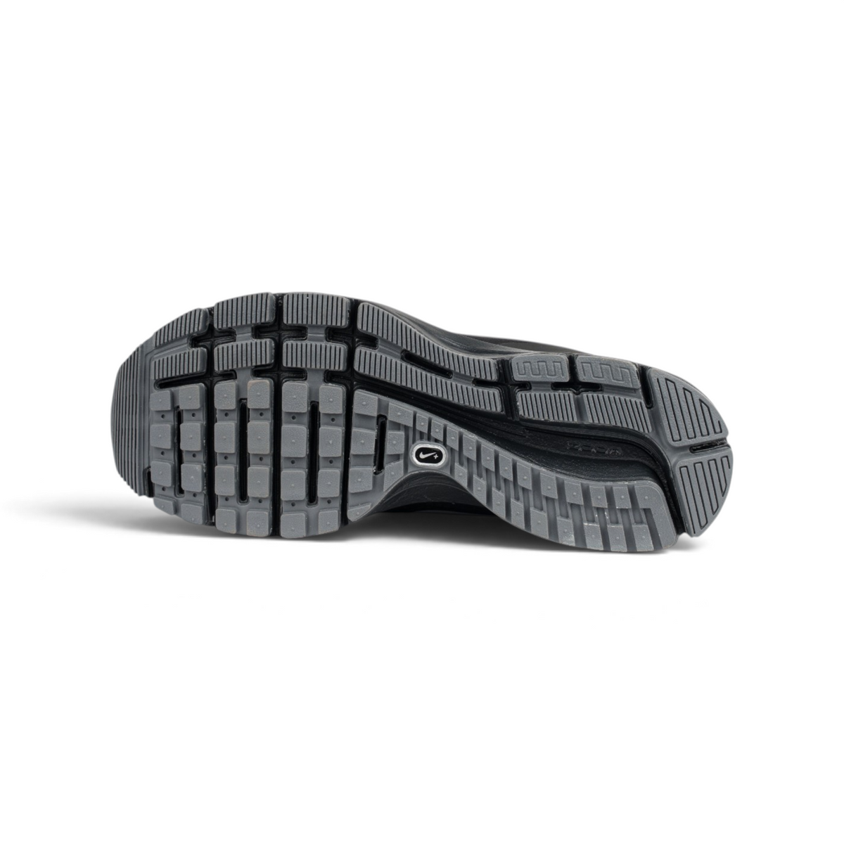 Nike Gore-Tex Termo чёрные кроссовки с серым swoosh — подошва | GAMEOVERSHOP