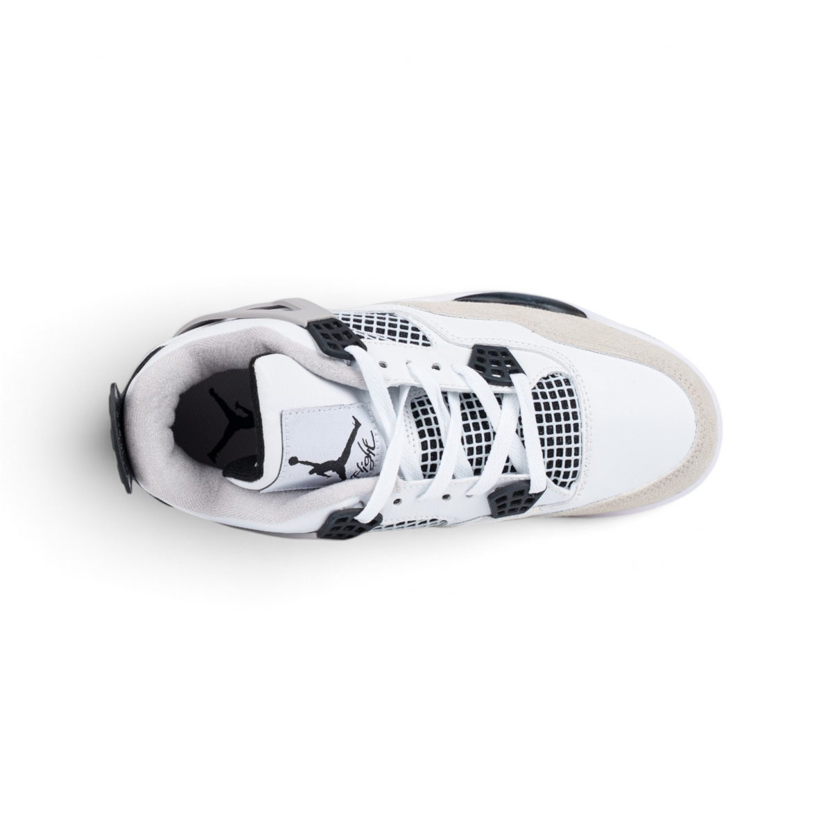 Nike Air Jordan 4 Retro Military Black белые с бежевыми вставками кроссовки — вид сверху | GAMEOVERSHOP