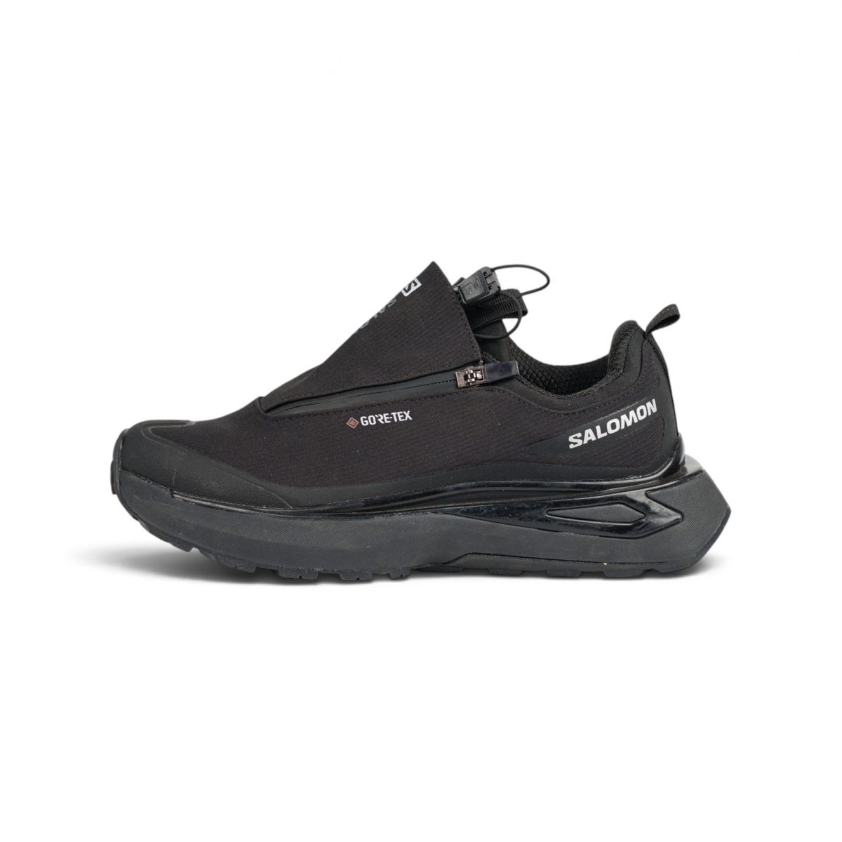 Salomon Gore-Tex Moc Black чёрные кроссовки-слипоны — вид сбоку | GAMEOVERSHOP