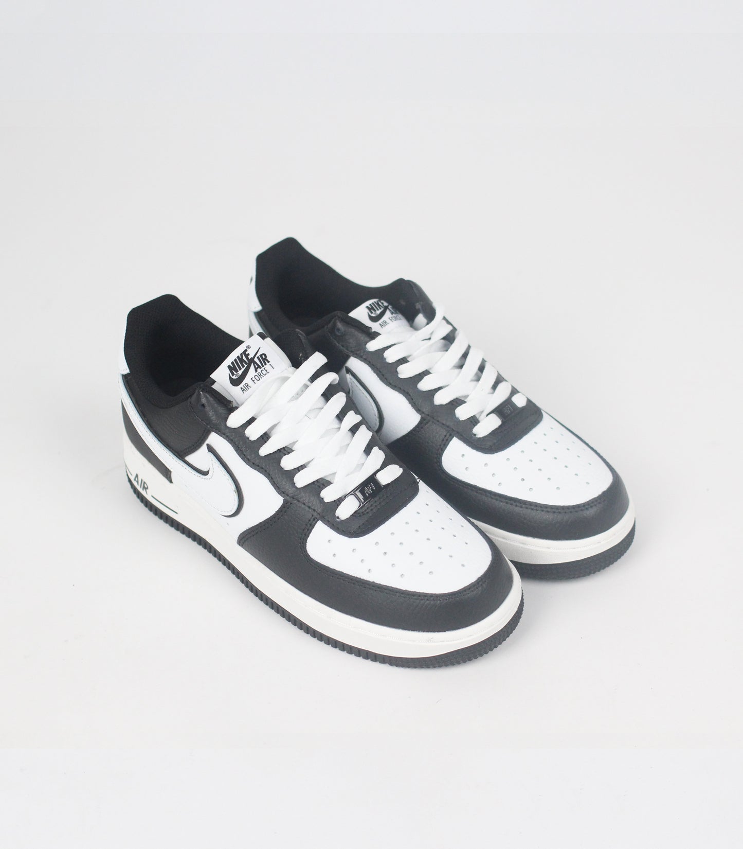 Кроссовки Air Force 1 07 Black White - Premium