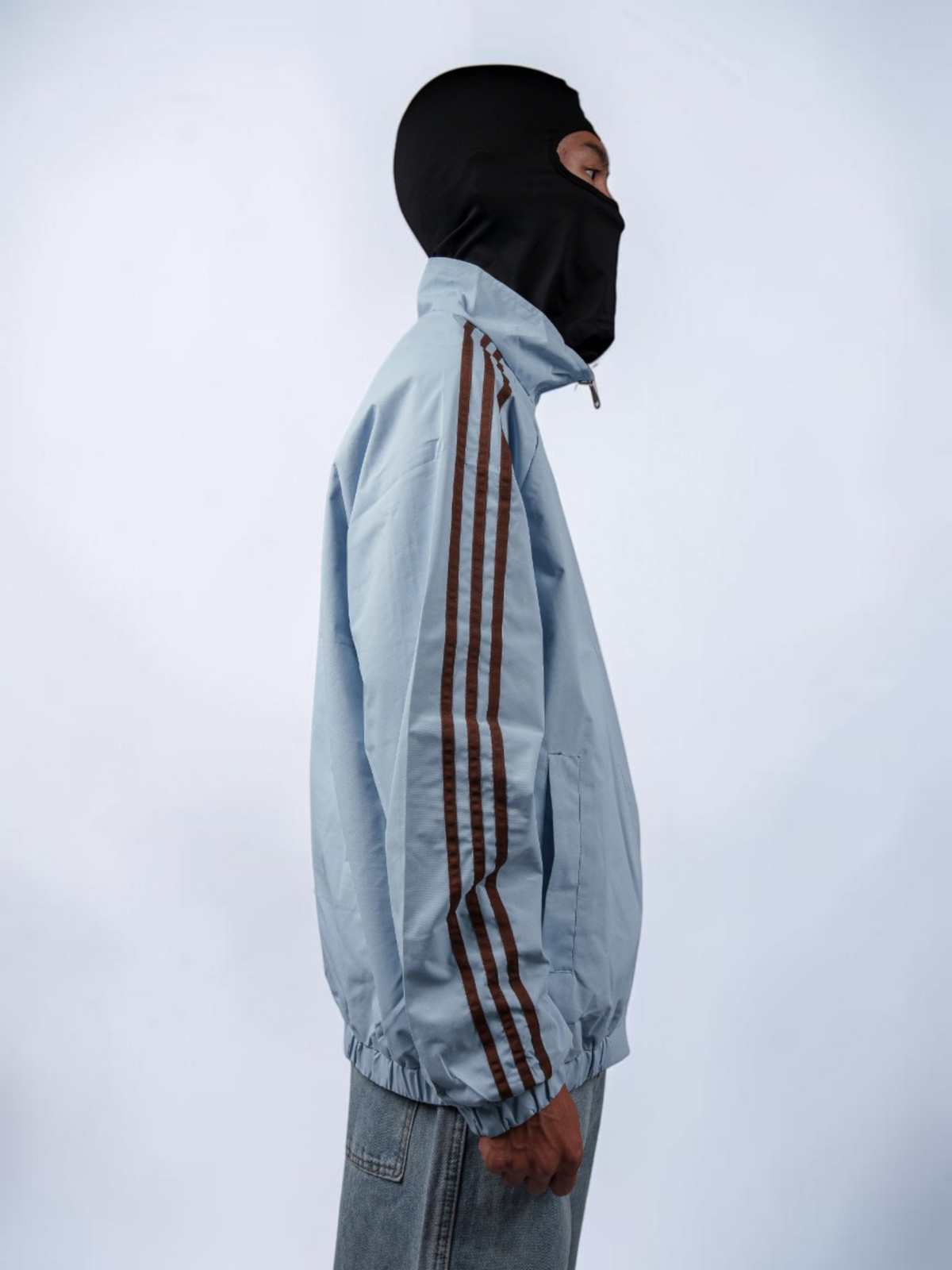 600040-batch_clothing_2026-09-22_identity-07