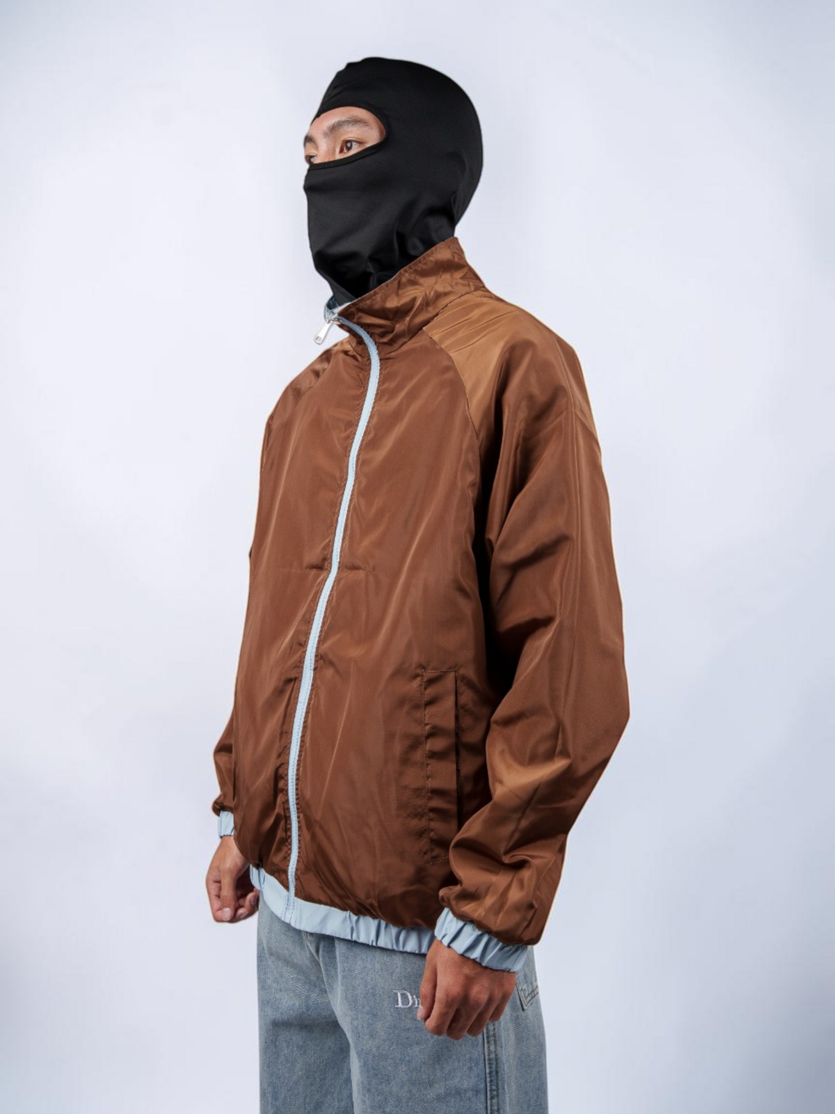 600040-batch_clothing_2026-09-22_identity-11