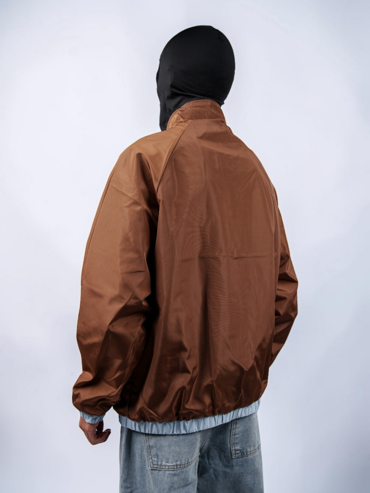 600040-batch_clothing_2026-09-22_identity-13