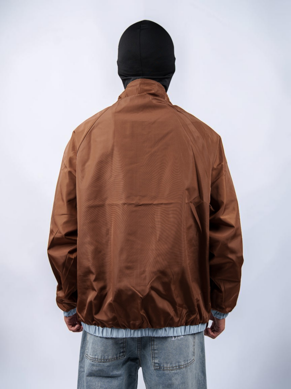 600040-batch_clothing_2026-09-22_identity-14