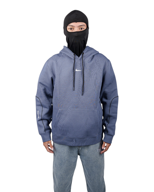 600095-clothing2-20261002-01
