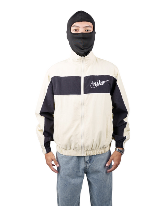 600156-clothing-20261002-01