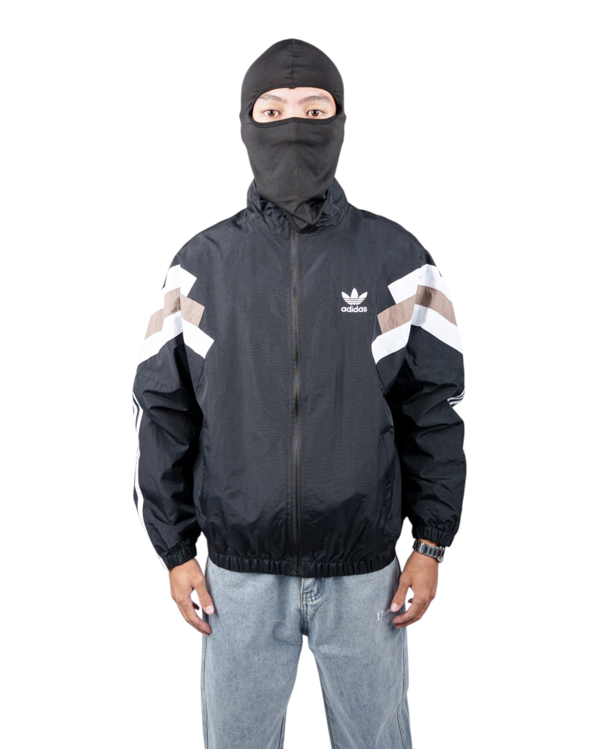 600163-clothing-20261002-01