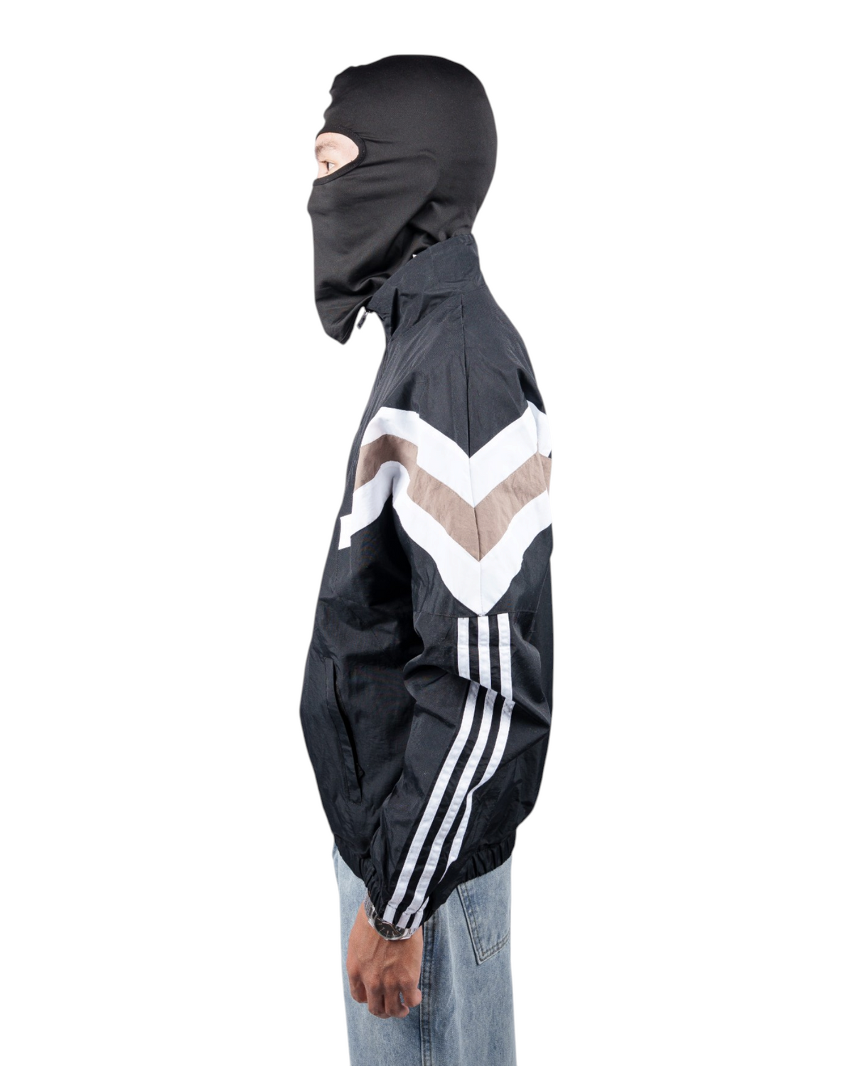 600163-clothing-20261002-03