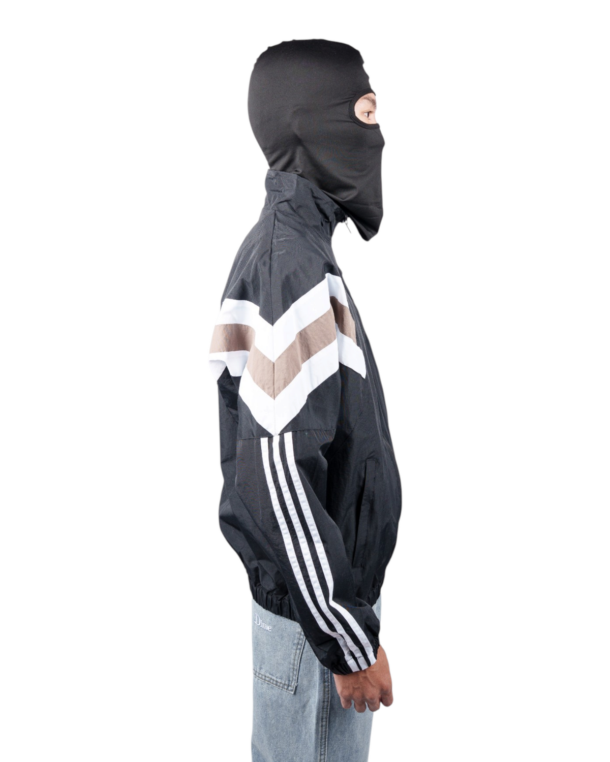 600163-clothing-20261002-07