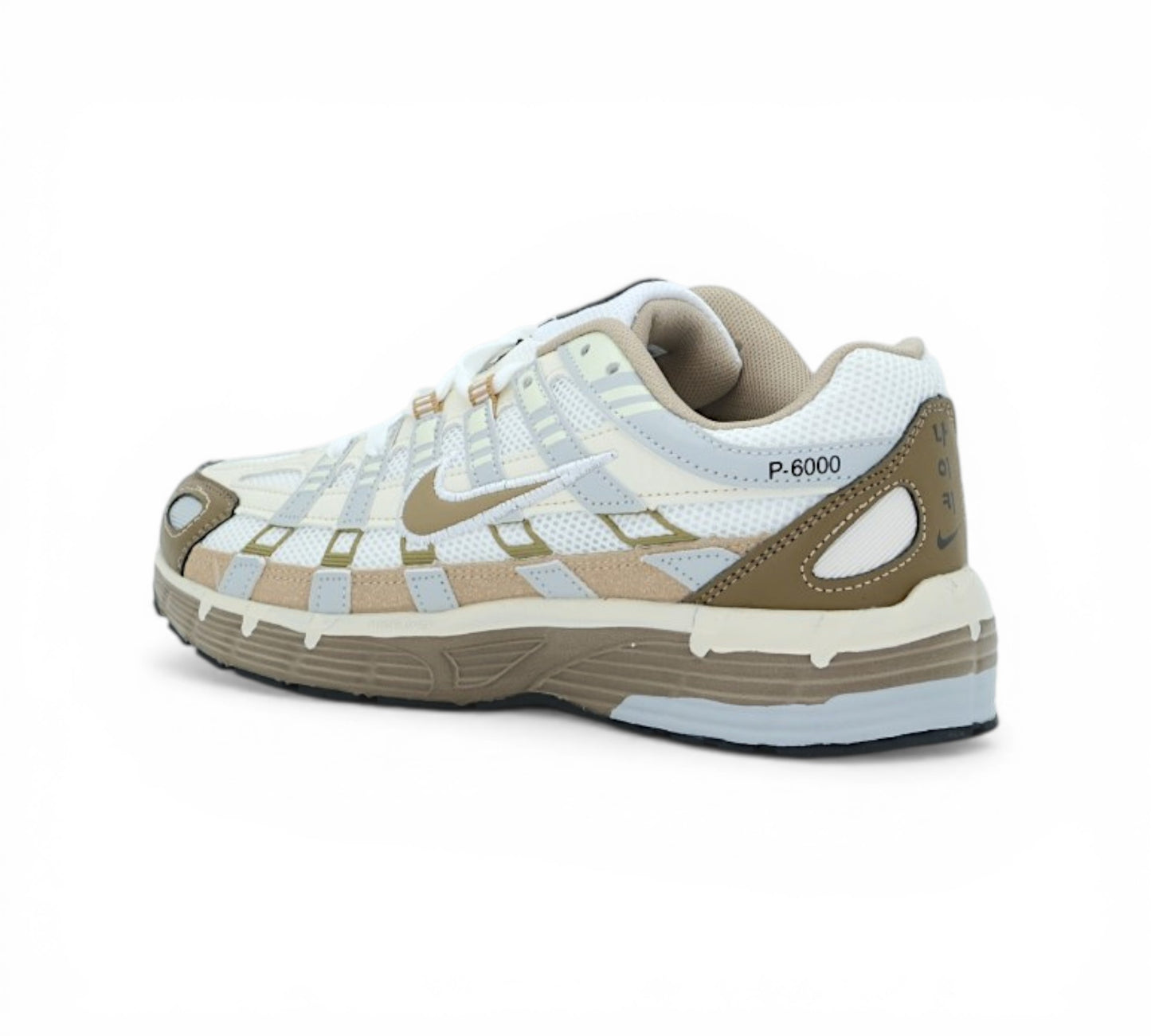 Кроссовки Nike P-6000, бежевые, вид сбоку
