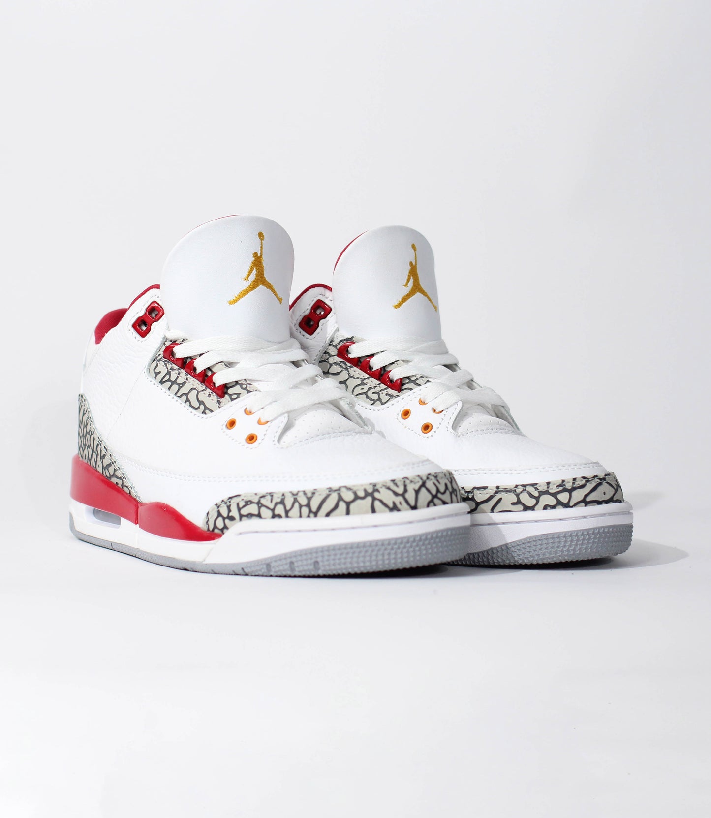 Кроссовки Air Jordan 3 Cardinal Red - Premium