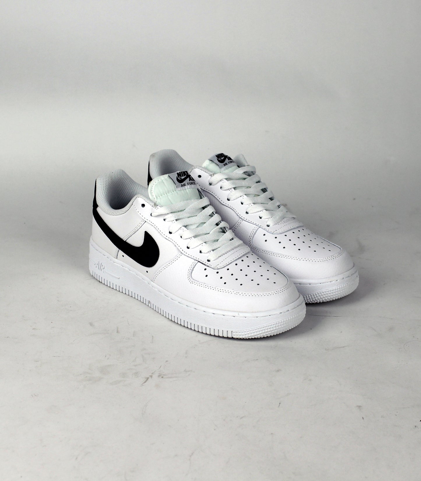 Кроссовки Air Force 1 Low White Black Swoosh  - Luxe