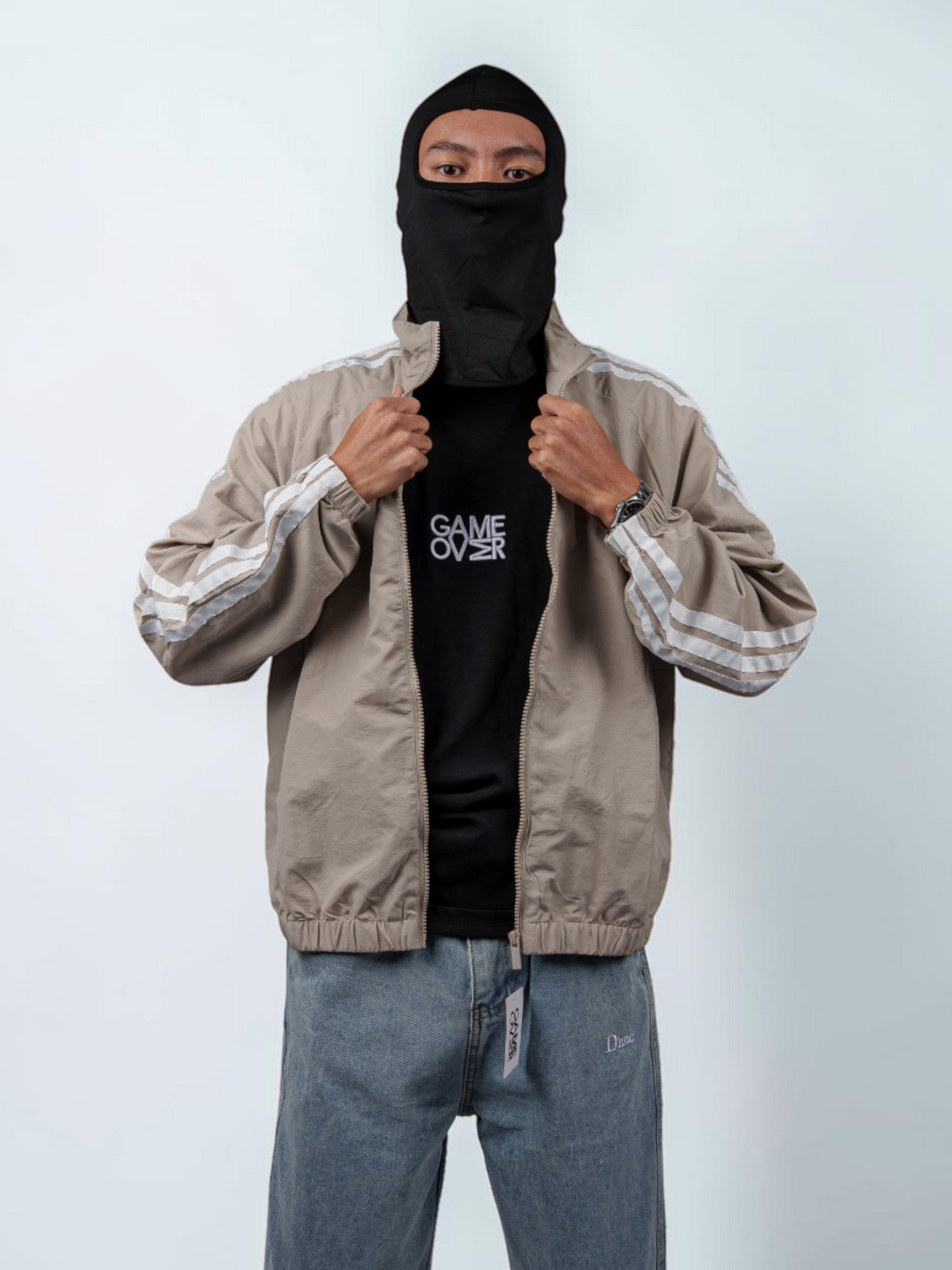 Куртка Adidas с 3 полосами серо-бежевая — вид спереди, расстёгнутая молния | GAMEOVERSHOP